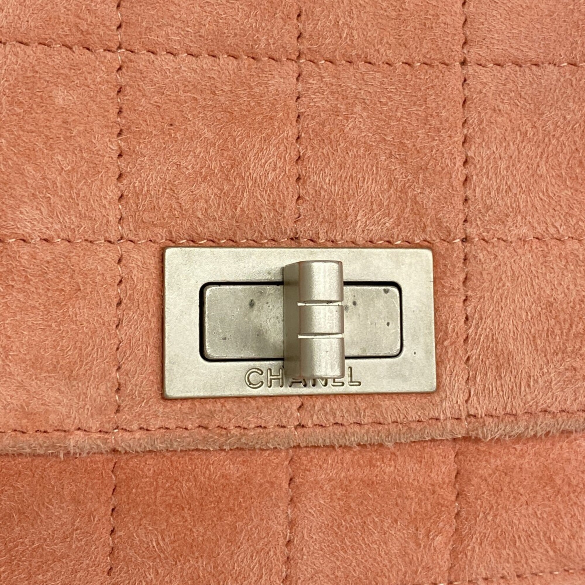 Chanel Pink Suede Shoulder Bag (Pre-Owned)