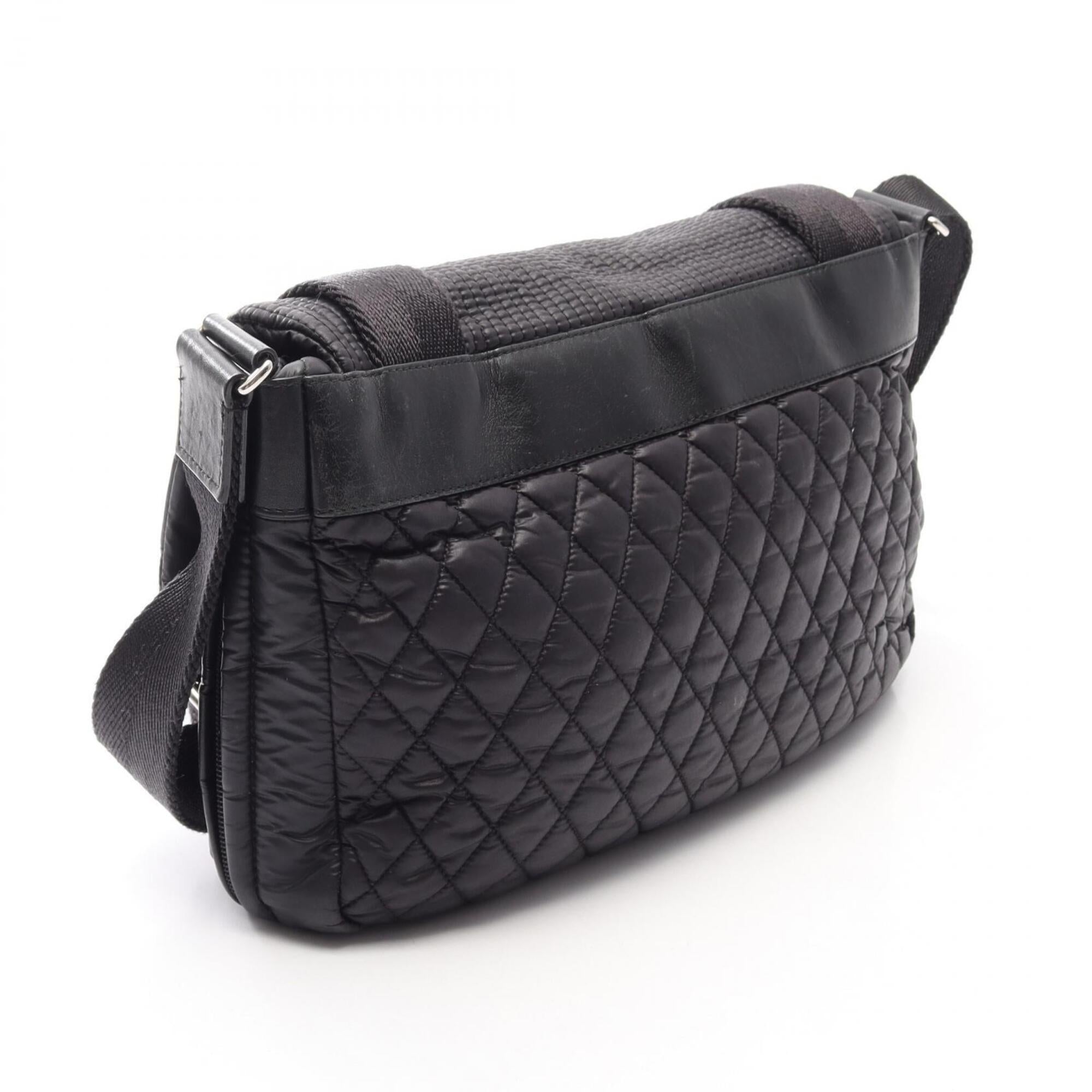 Chanel Black Nylon Leather Handbag Shoulder Bag (Pre-Owned)