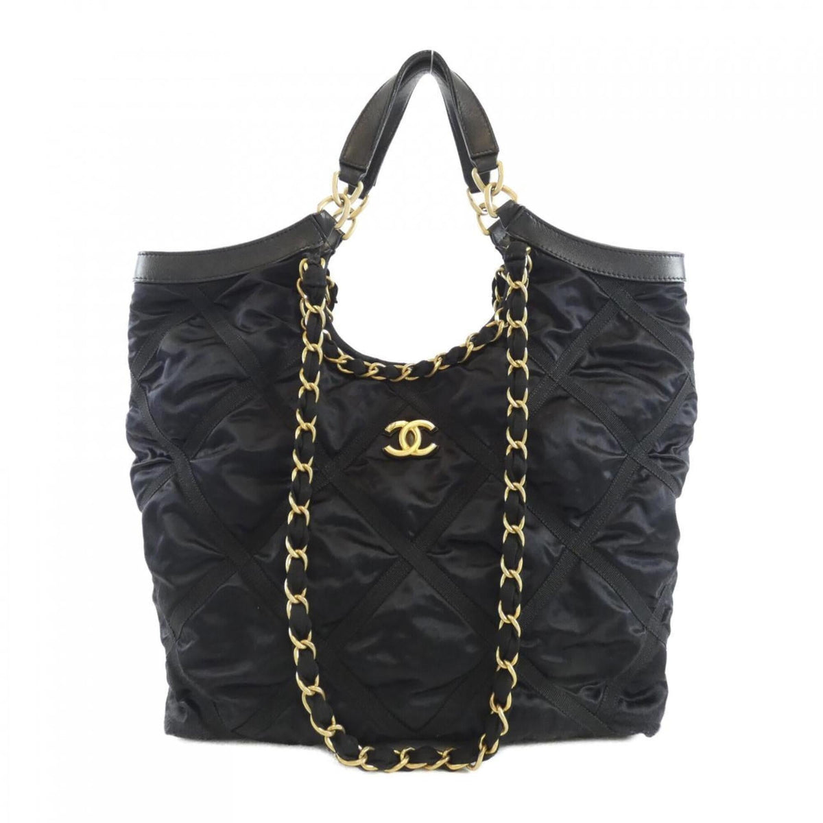 Chanel Black Nylon Handbag Pouch (Pre-Owned)