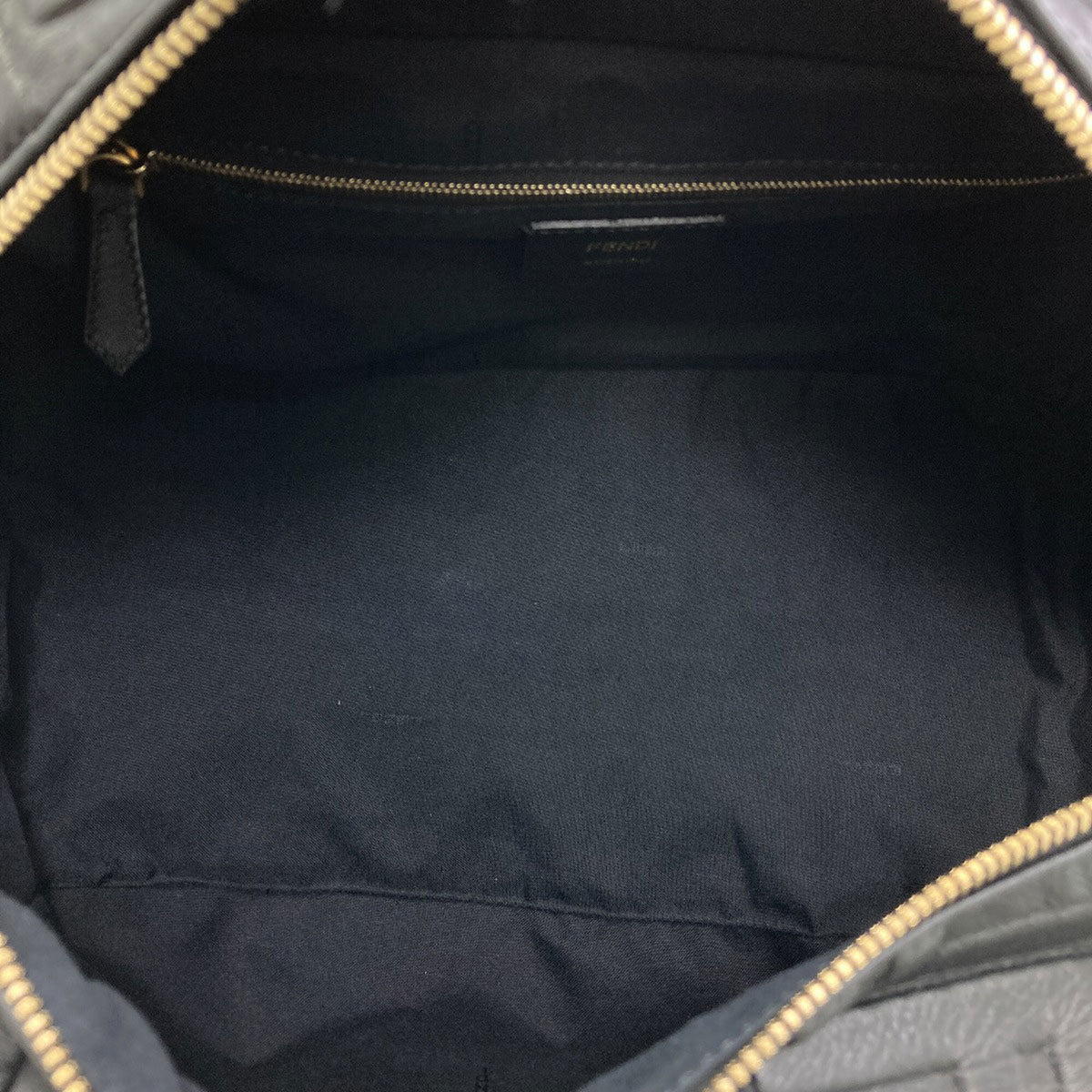 Fendi Black Leather Handbag (Pre-Owned)