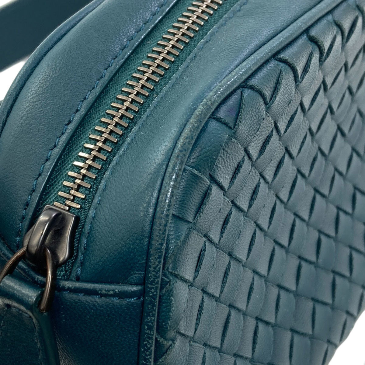 Bottega Veneta Intrecciato Green Leather Fanny Pack (Pre-Owned)