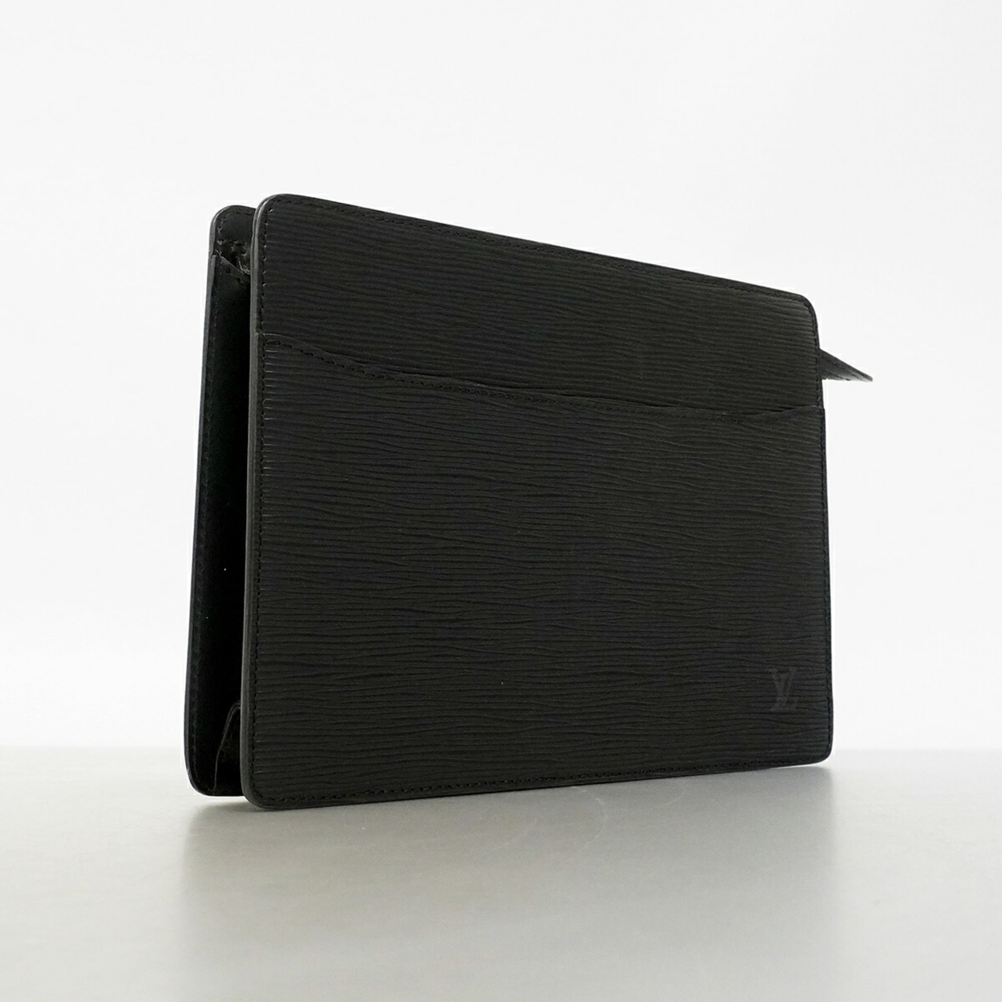 Louis Vuitton Noir Clutch Bag (Pre-Owned)