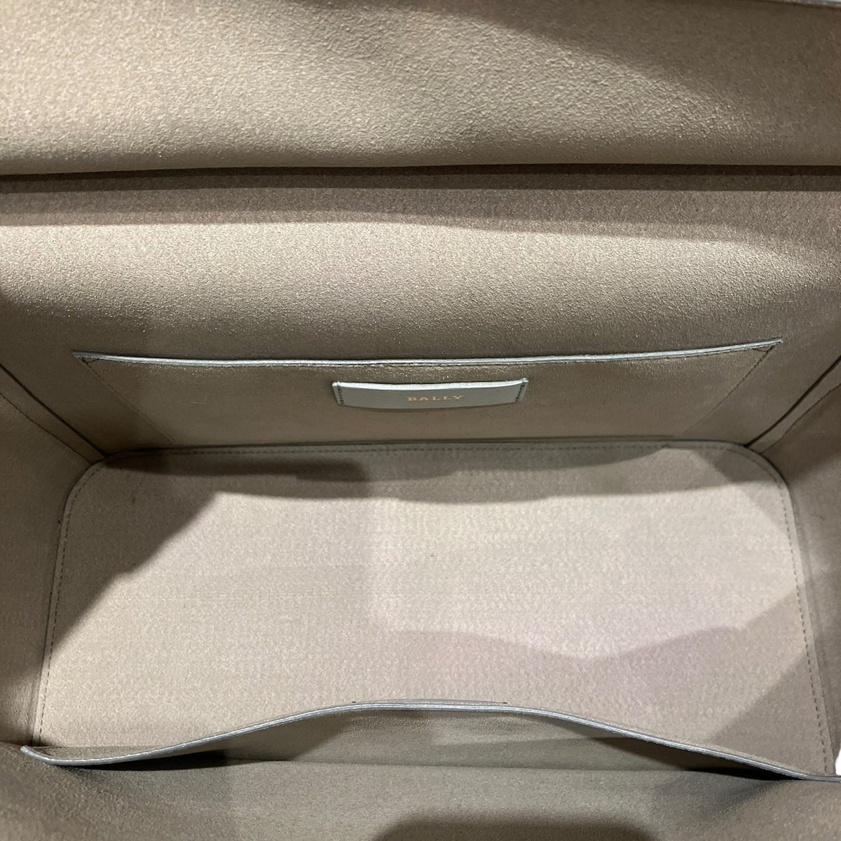 Bally Gray Leather Handbag (Pre-Owned)