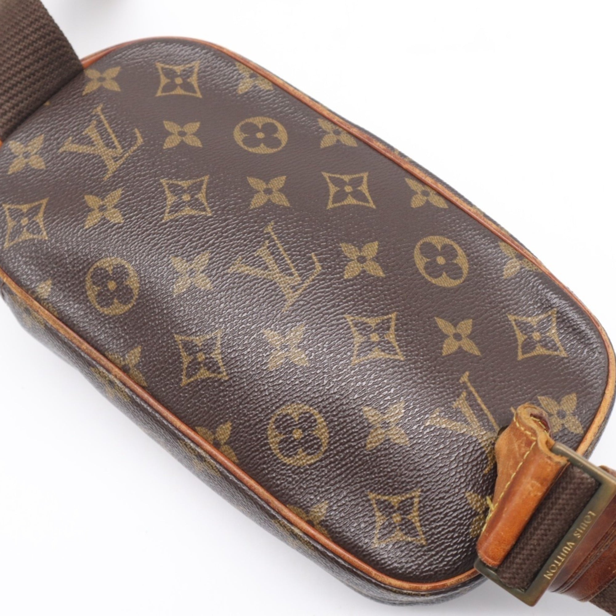 Louis Vuitton Monogram Brown Coated Canvas Leather Pochette Shoulder Bag (Pre-Owned)
