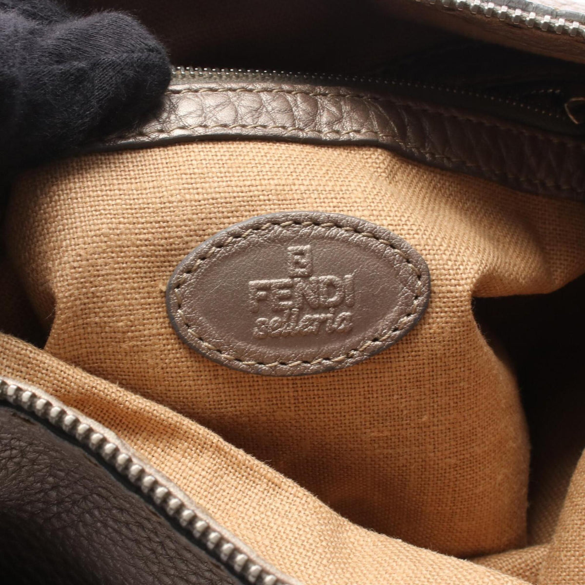 Fendi Beige Leather Handbag Shoulder Bag (Pre-Owned)