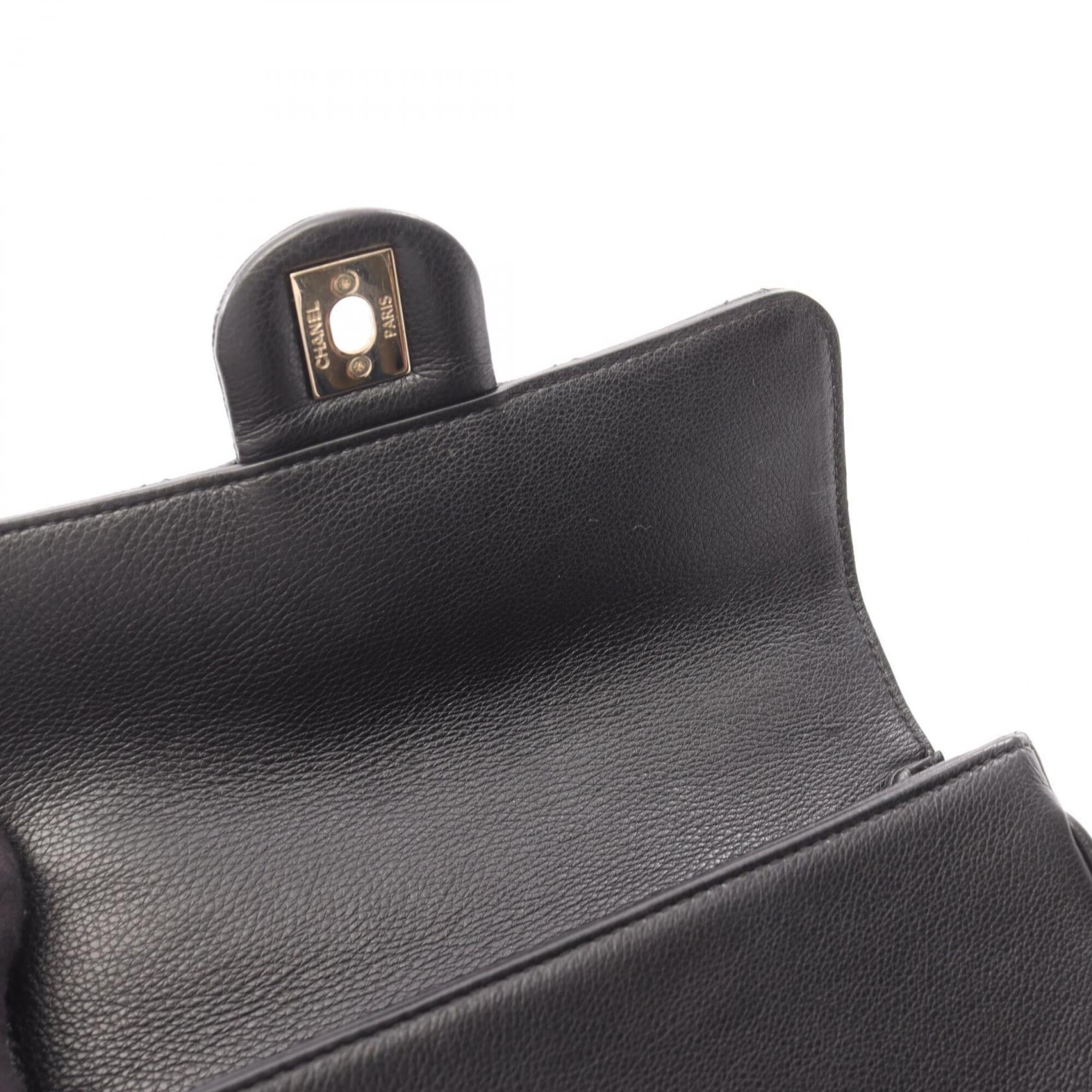 Chanel Black Grained Calfskin Handbag Shoulder Bag (Pre-Owned)