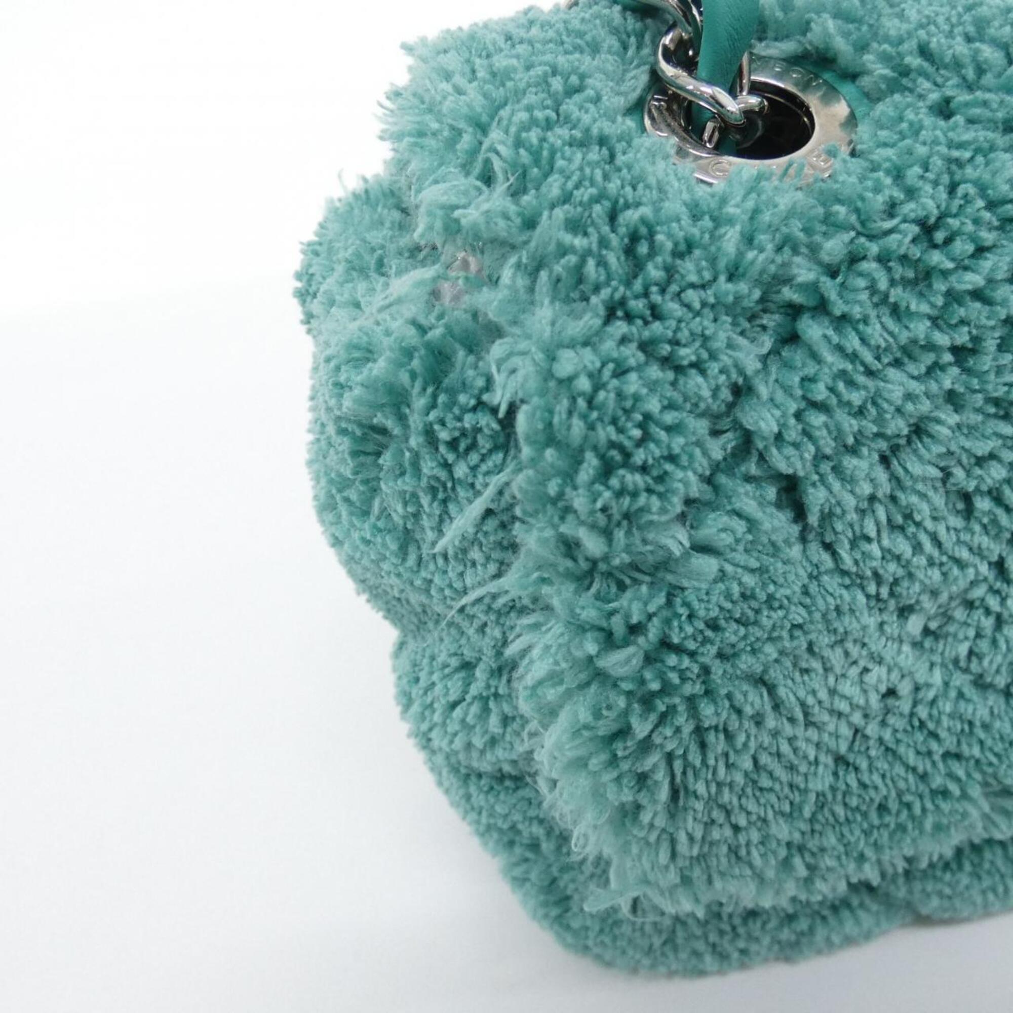 Chanel Green Shoulder Bag (Pre-Owned)