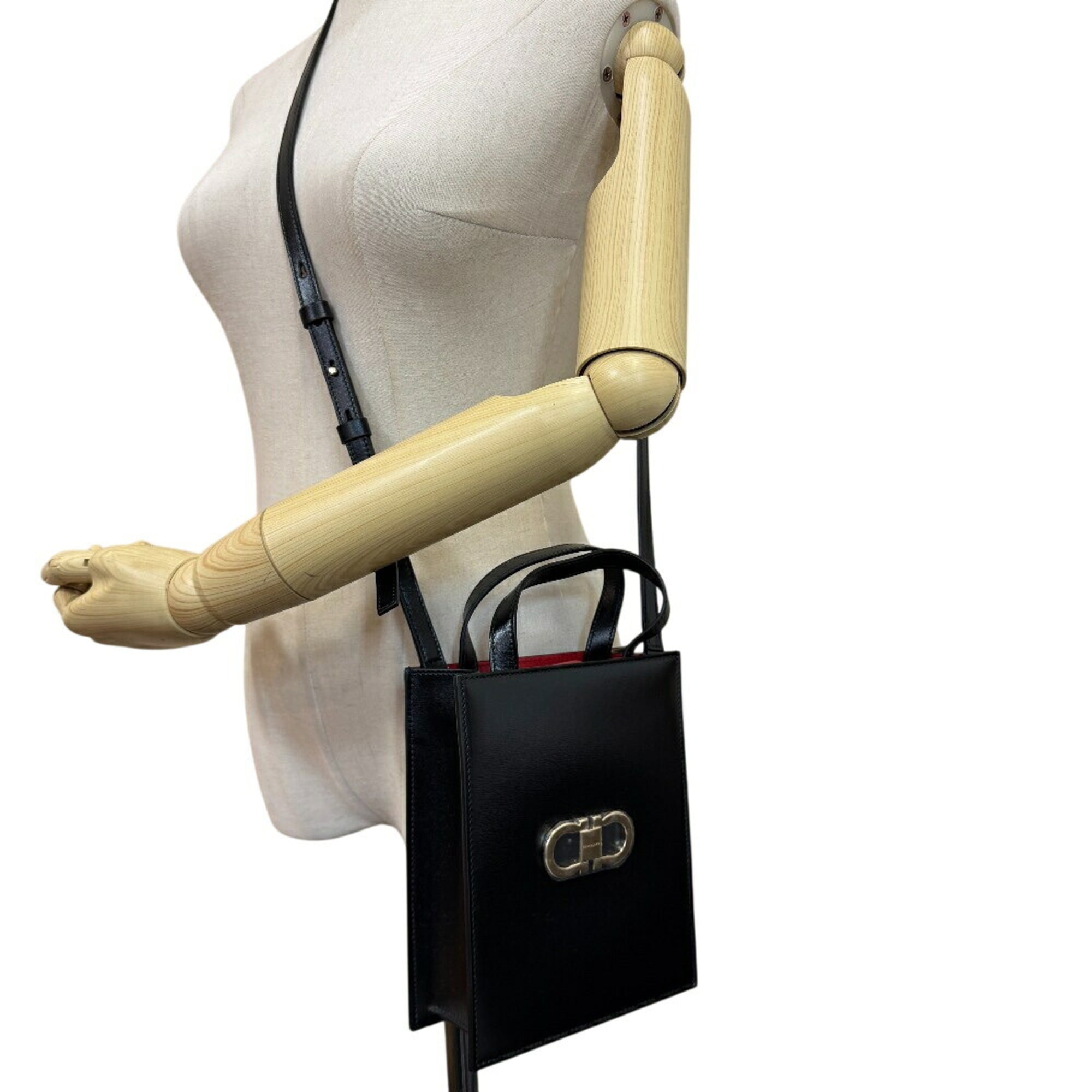 Salvatore Ferragamo Black Red Color Leather Metal Tote Bag (Pre-Owned)
