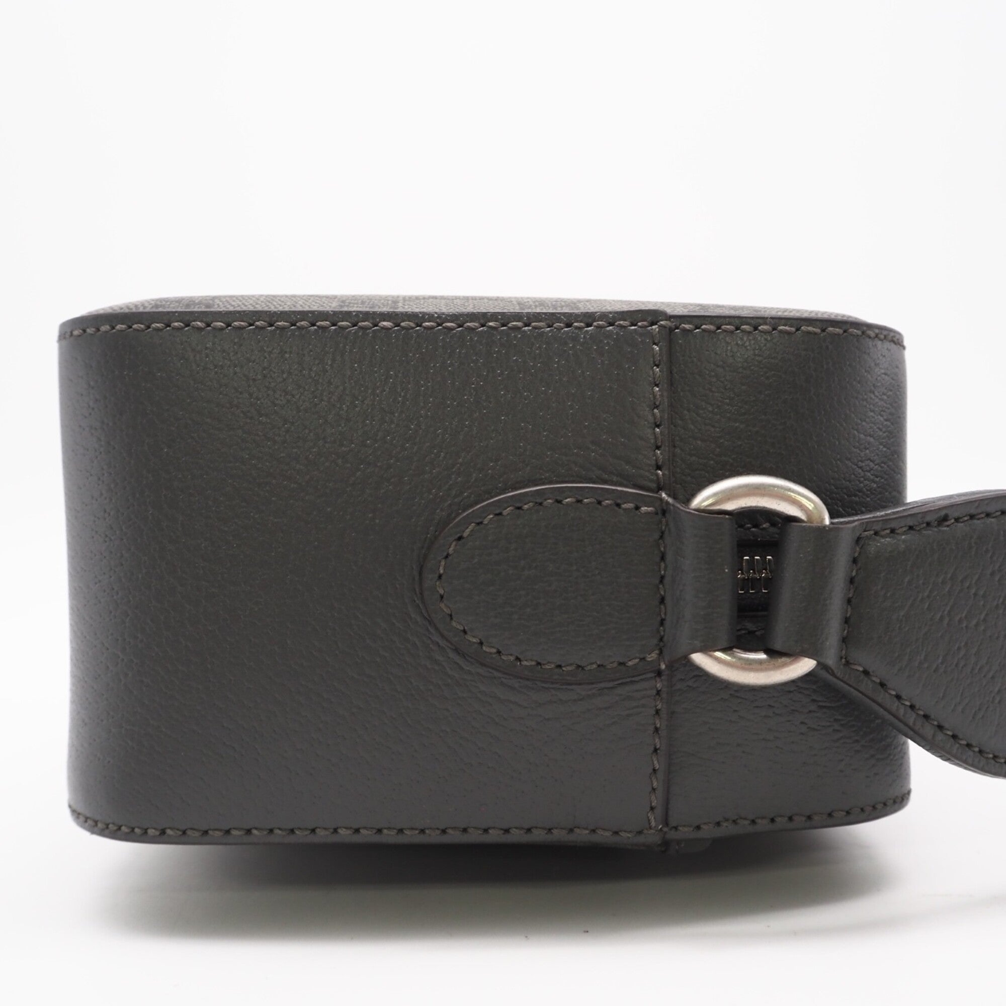 Gucci Gray Canvas Shoulder Bag (Pre-Owned)