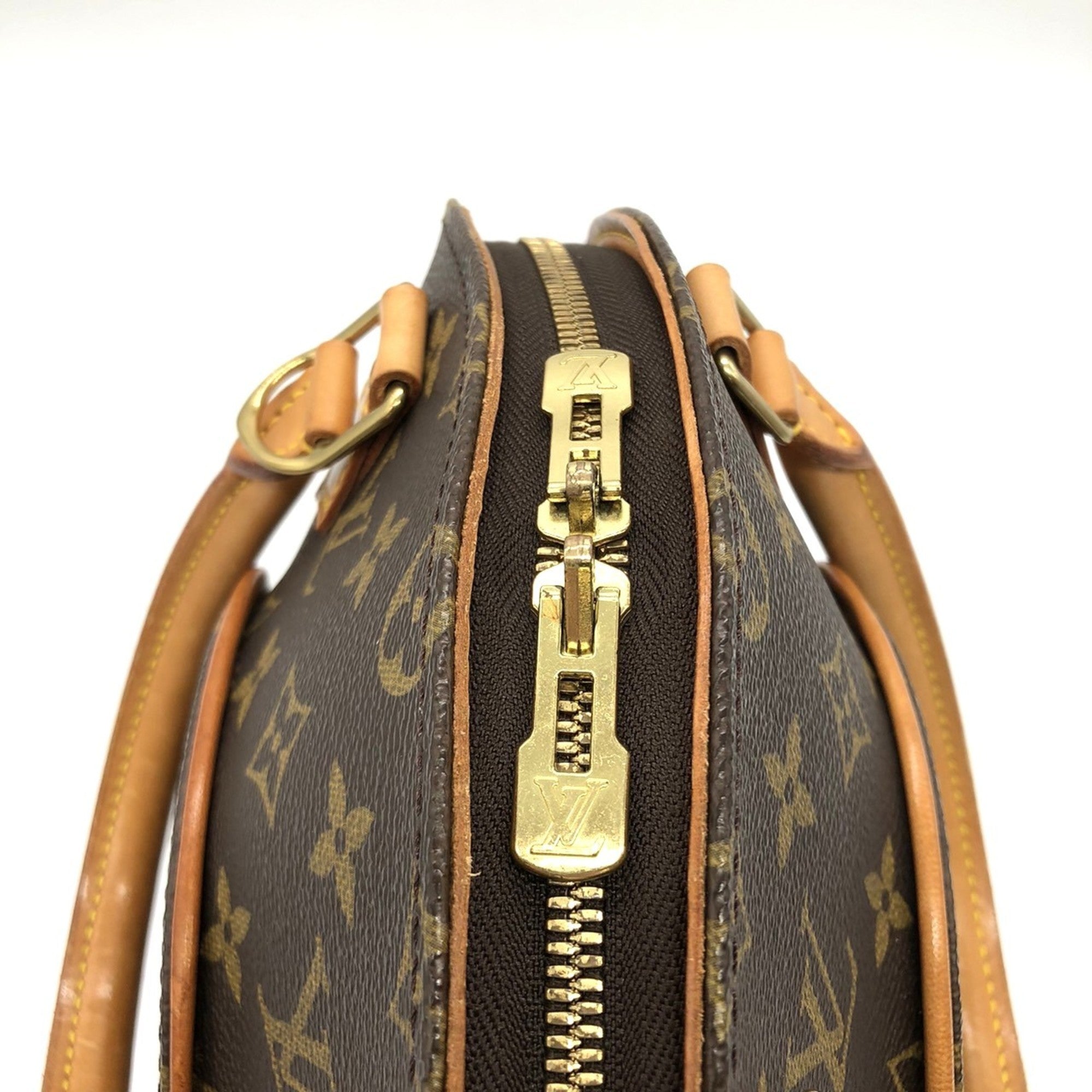 Louis Vuitton Brown Monogram Monogram Handbag (Pre-Owned)