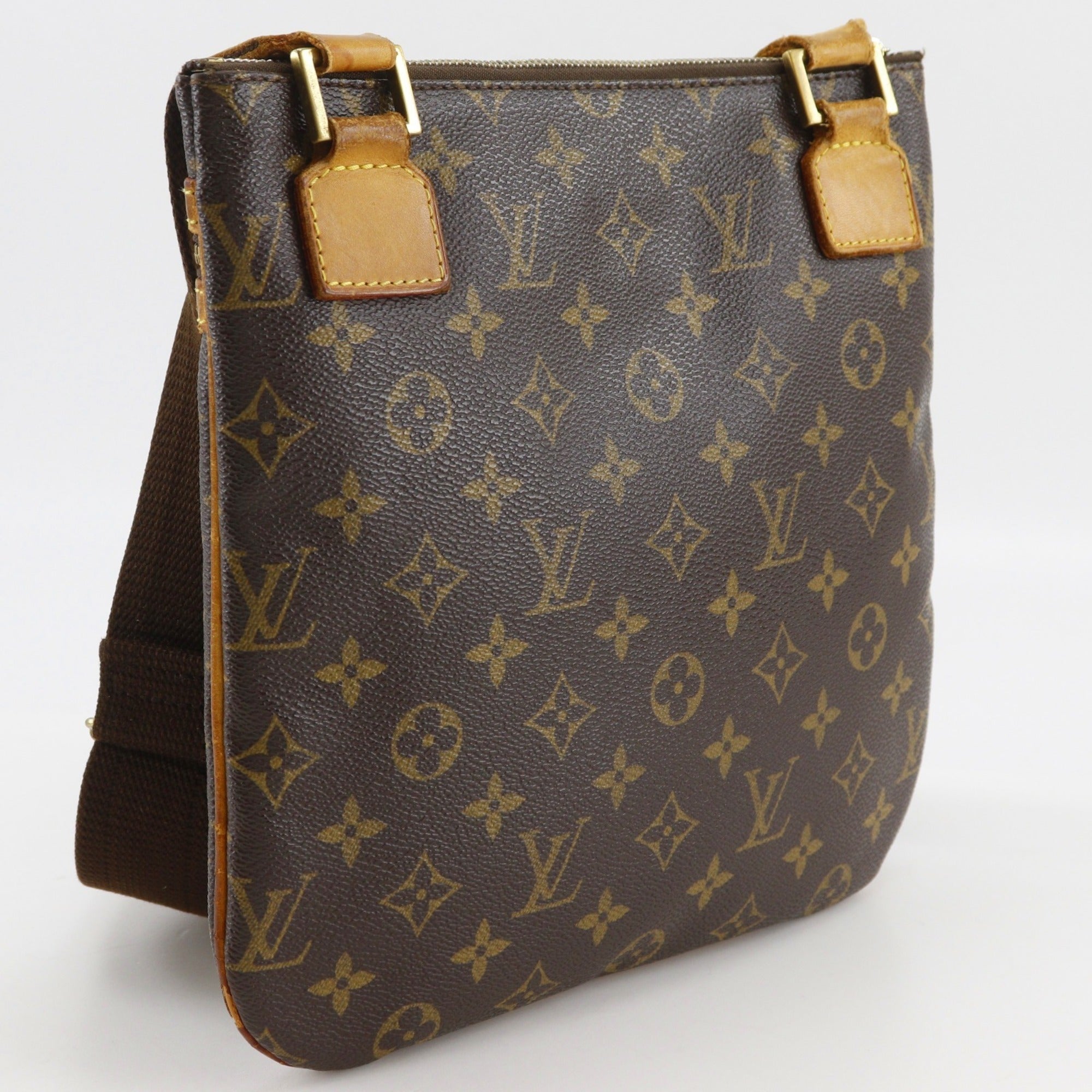 Louis Vuitton Brown Monogram Monogram Pochette Shoulder Bag (Pre-Owned)