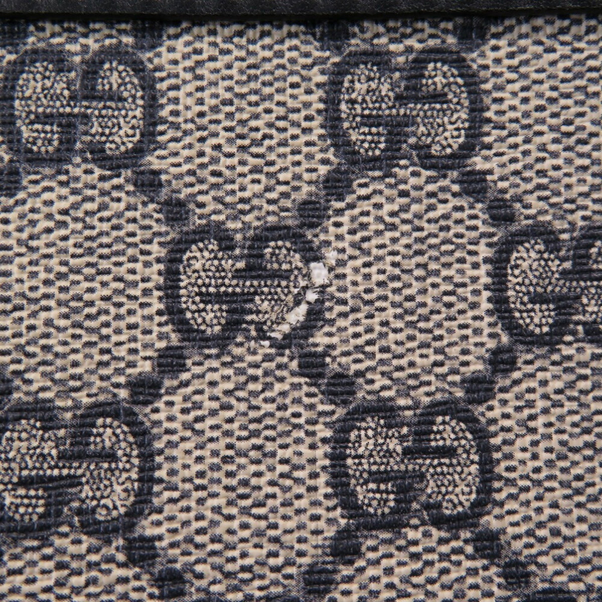Gucci Beige Navy Gg Supreme Shoulder Bag (Pre-Owned)