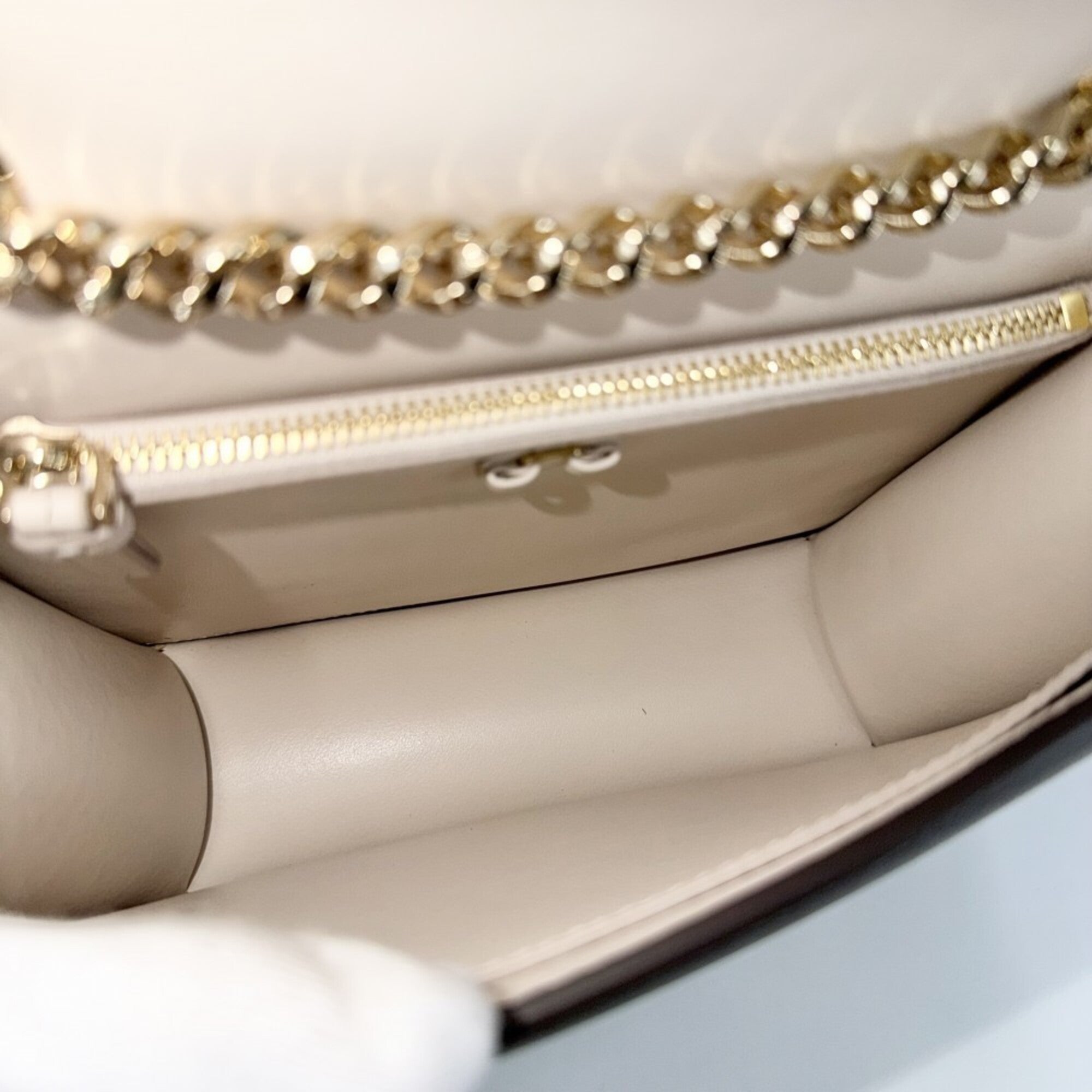 Salvatore Ferragamo Brown Leather Shoulder Bag (Pre-Owned)