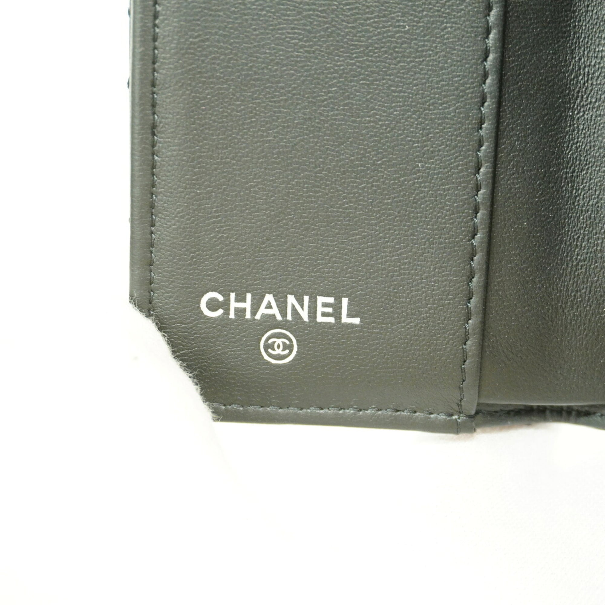 Chanel Black Leather Wallet (Tri-Fold) (Pre-Owned)