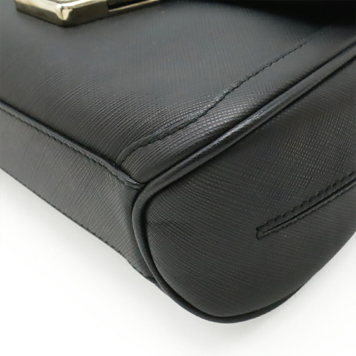 Salvatore Ferragamo Gancini Black Leather Handbag (Pre-Owned)