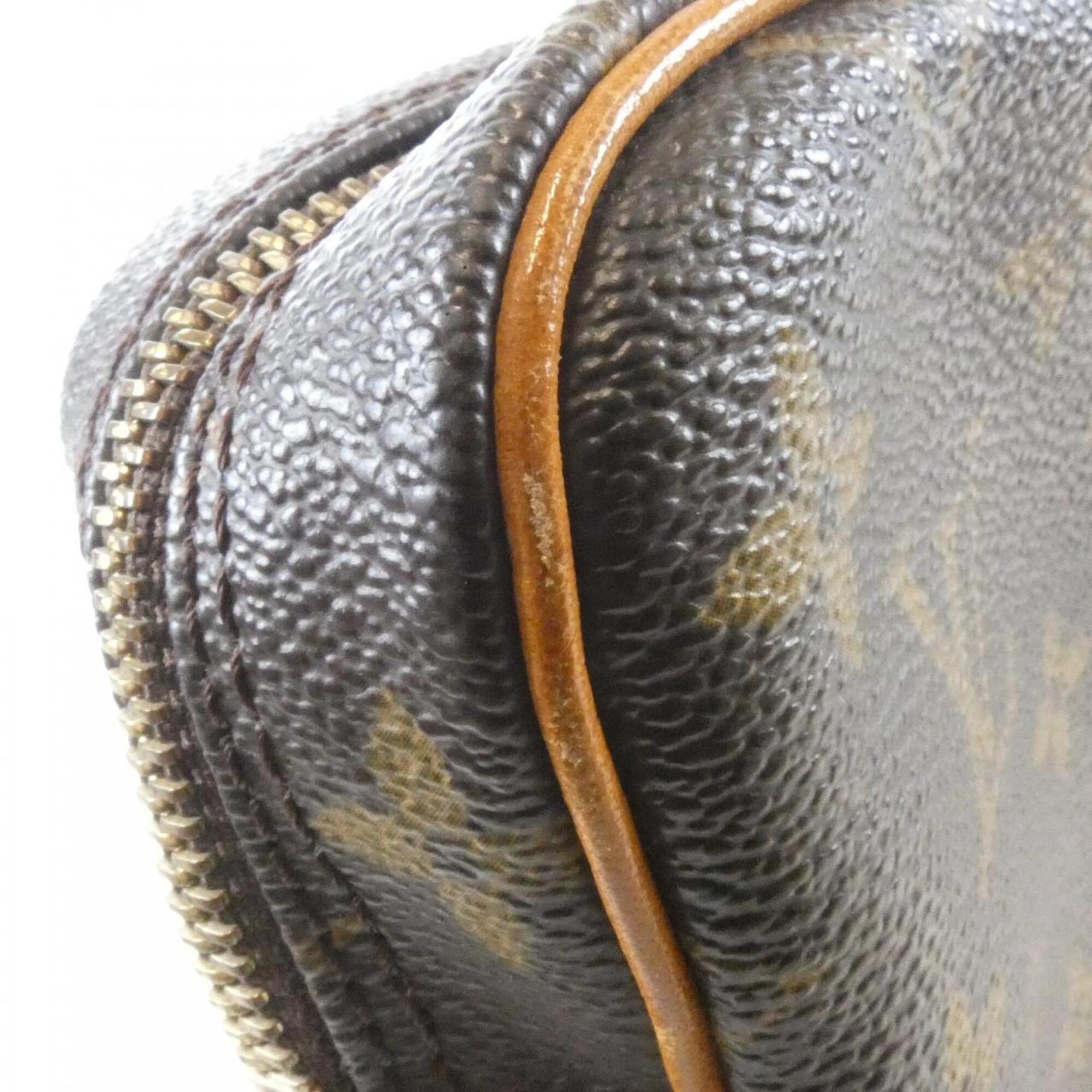 Louis Vuitton Marron Coated Canvas Shoulder Bag (Pre-Owned)