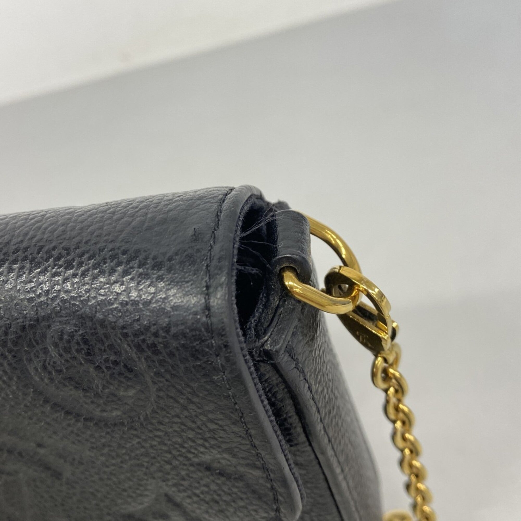 Louis Vuitton Noir Chain/Shoulder Wallet (Pre-Owned)