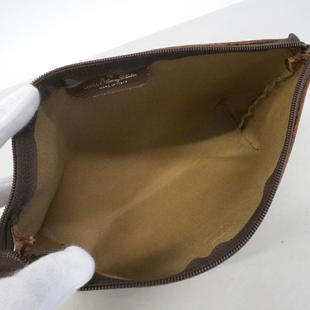 Gucci Brown Pvc Pouch (Pre-Owned)
