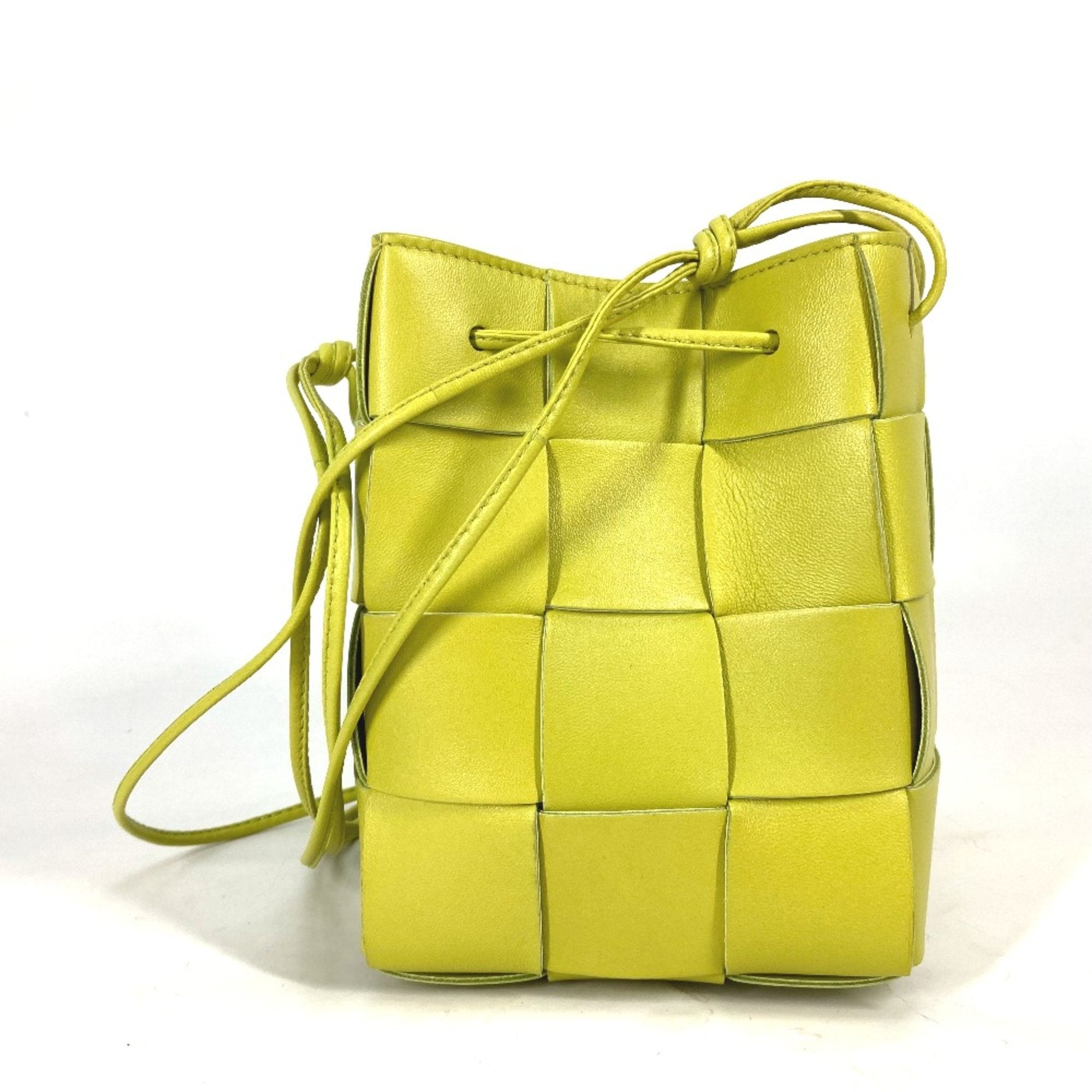 Bottega Veneta Green Leather Shoulder Bag (Pre-Owned)
