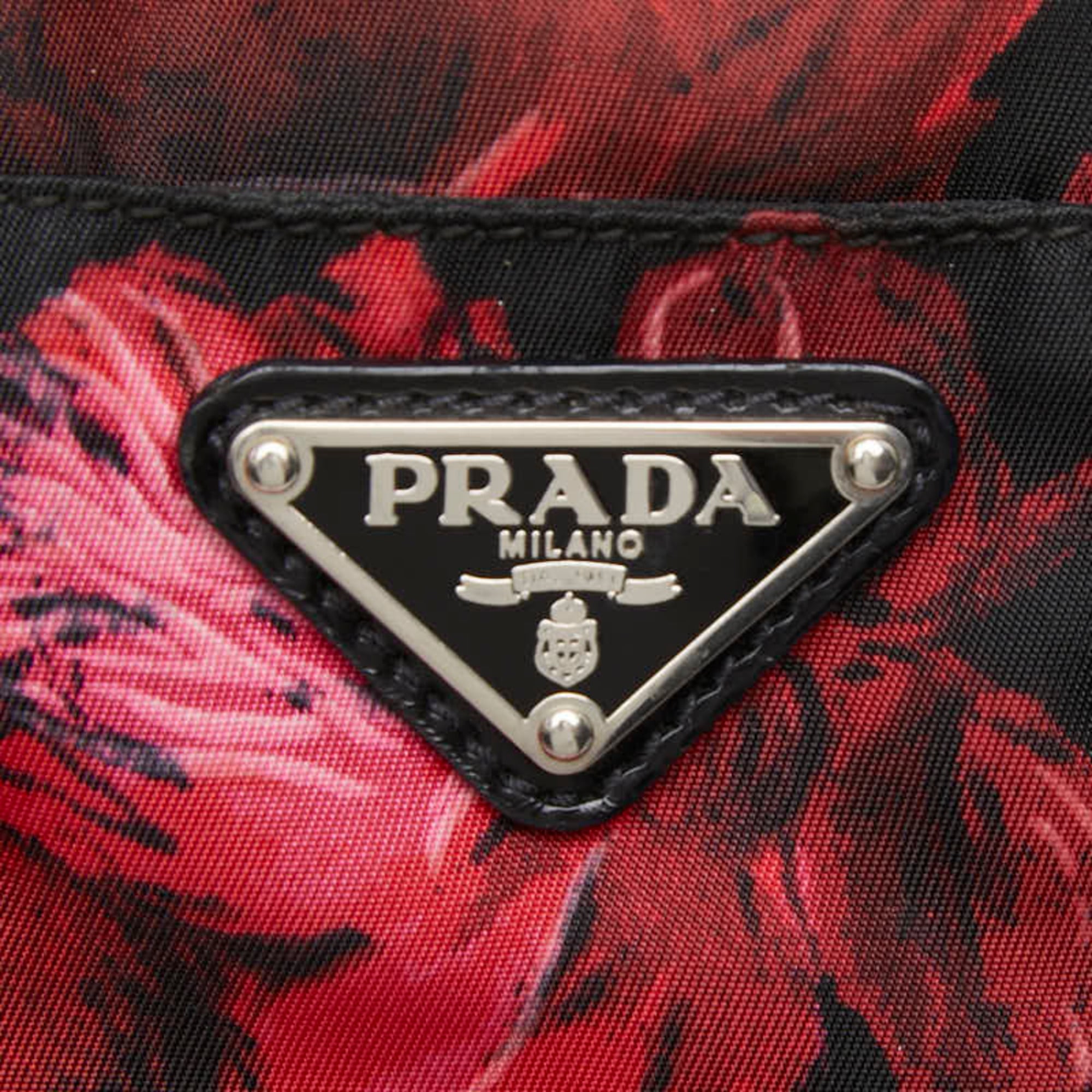 Prada Black Red Color Nylon Patent Leather Handbag Shoulder Bag (Pre-Owned)