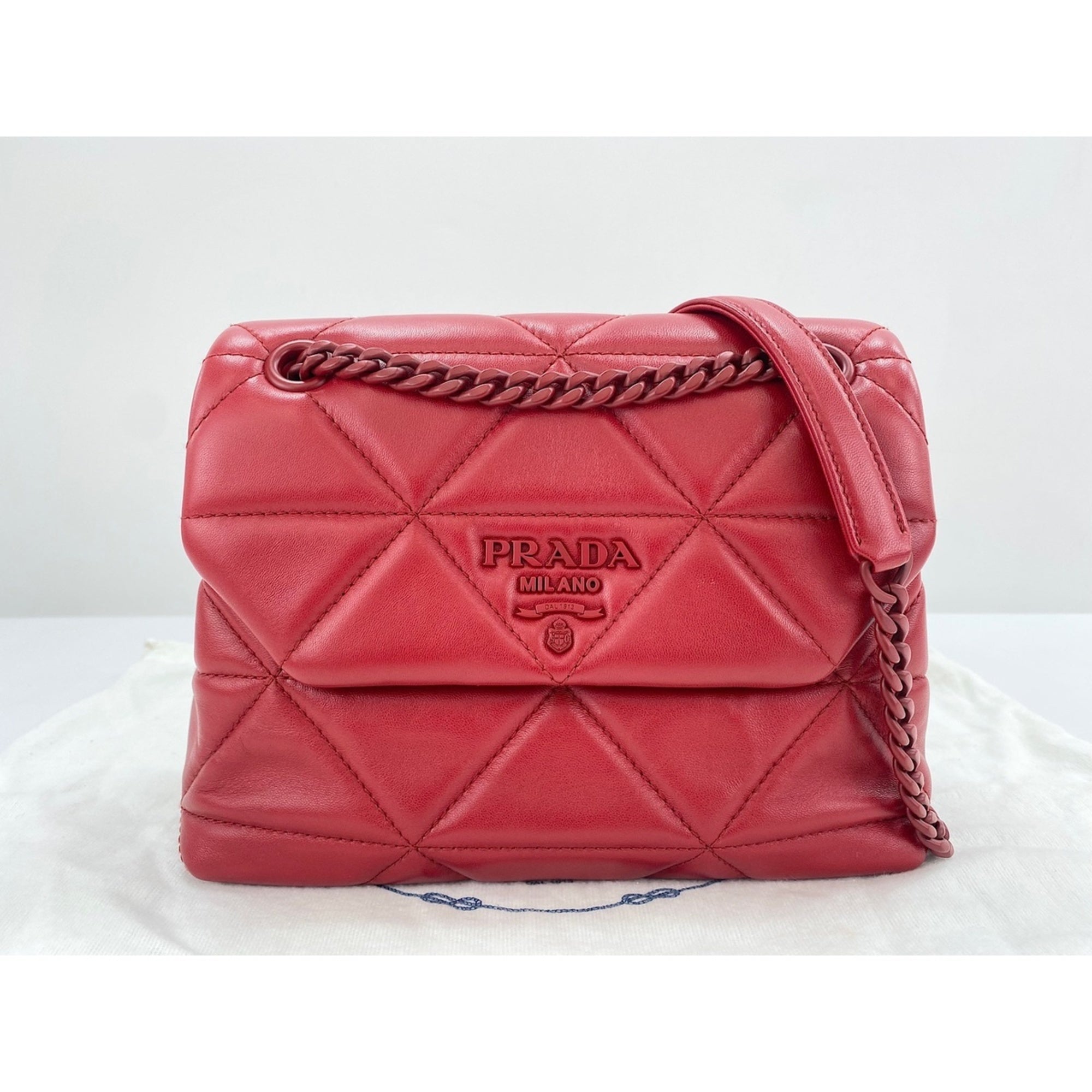 Prada Red Color Shoulder Bag (Pre-Owned)