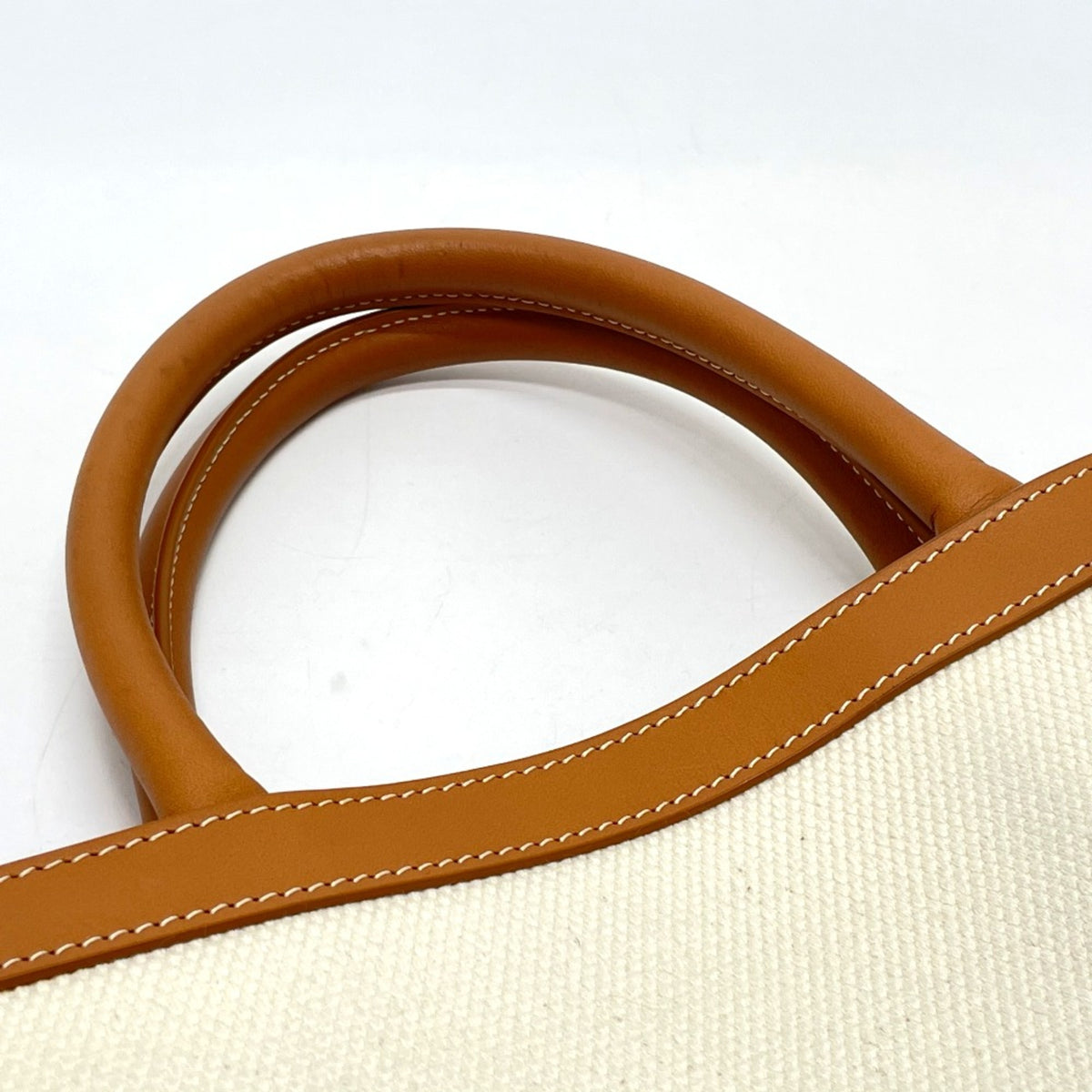 Celine White Leather Shoulder Bag (Pre-Owned)
