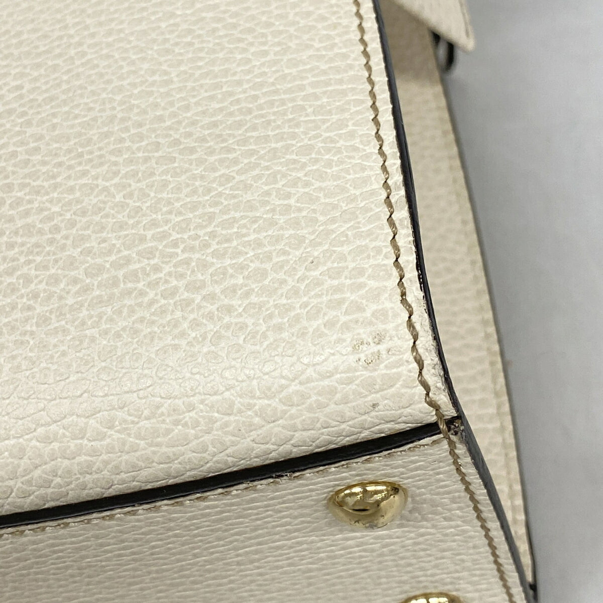 Gucci Ivory Leather Handbag (Pre-Owned)