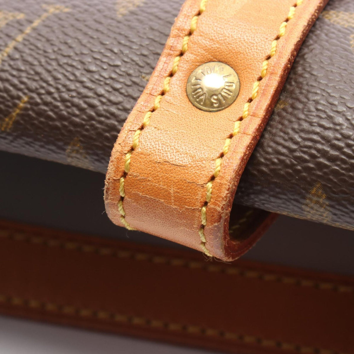 Louis Vuitton Brown Pvc Coated Canvas Monogram Leather Handbag Shoulder Bag (Pre-Owned)