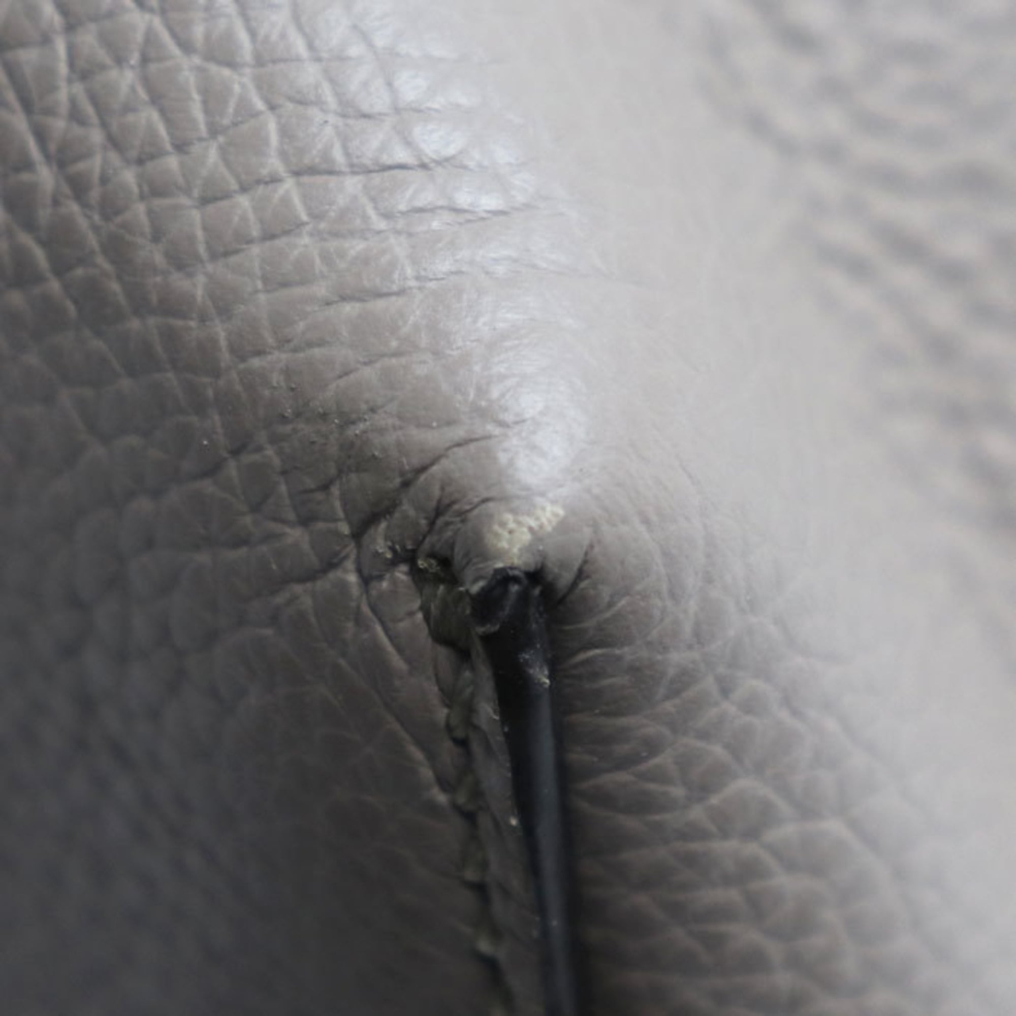 Fendi Gray Leather Tote Bag (Pre-Owned)