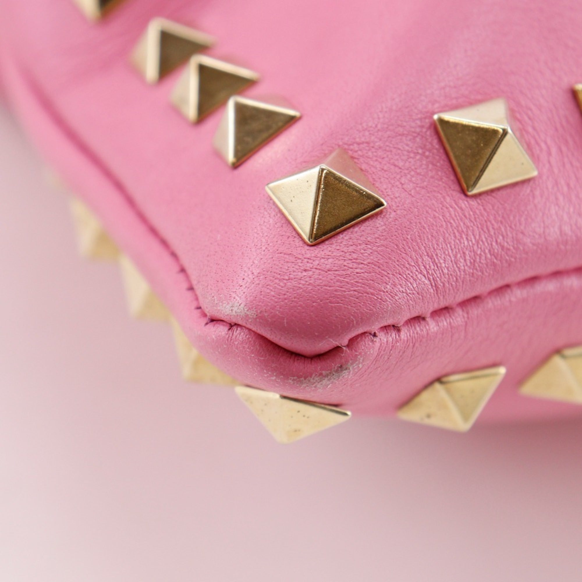 Valentino Pink Leather Clutch Bag (Pre-Owned)