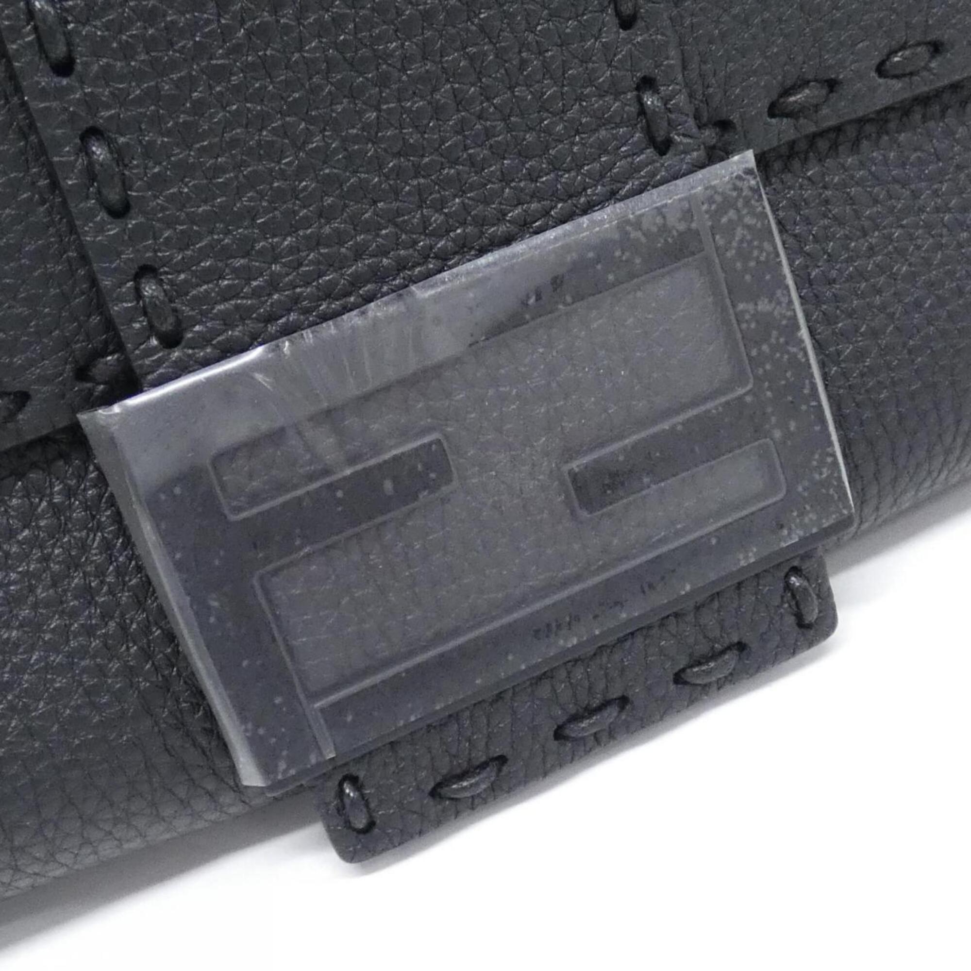 Fendi Black Leather Shoulder Bag (Pre-Owned)