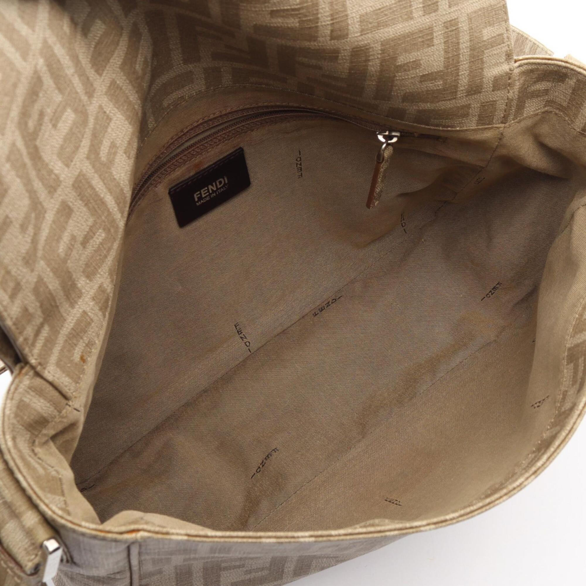 Fendi Beige Coated Canvas Shoulder Bag (Pre-Owned)