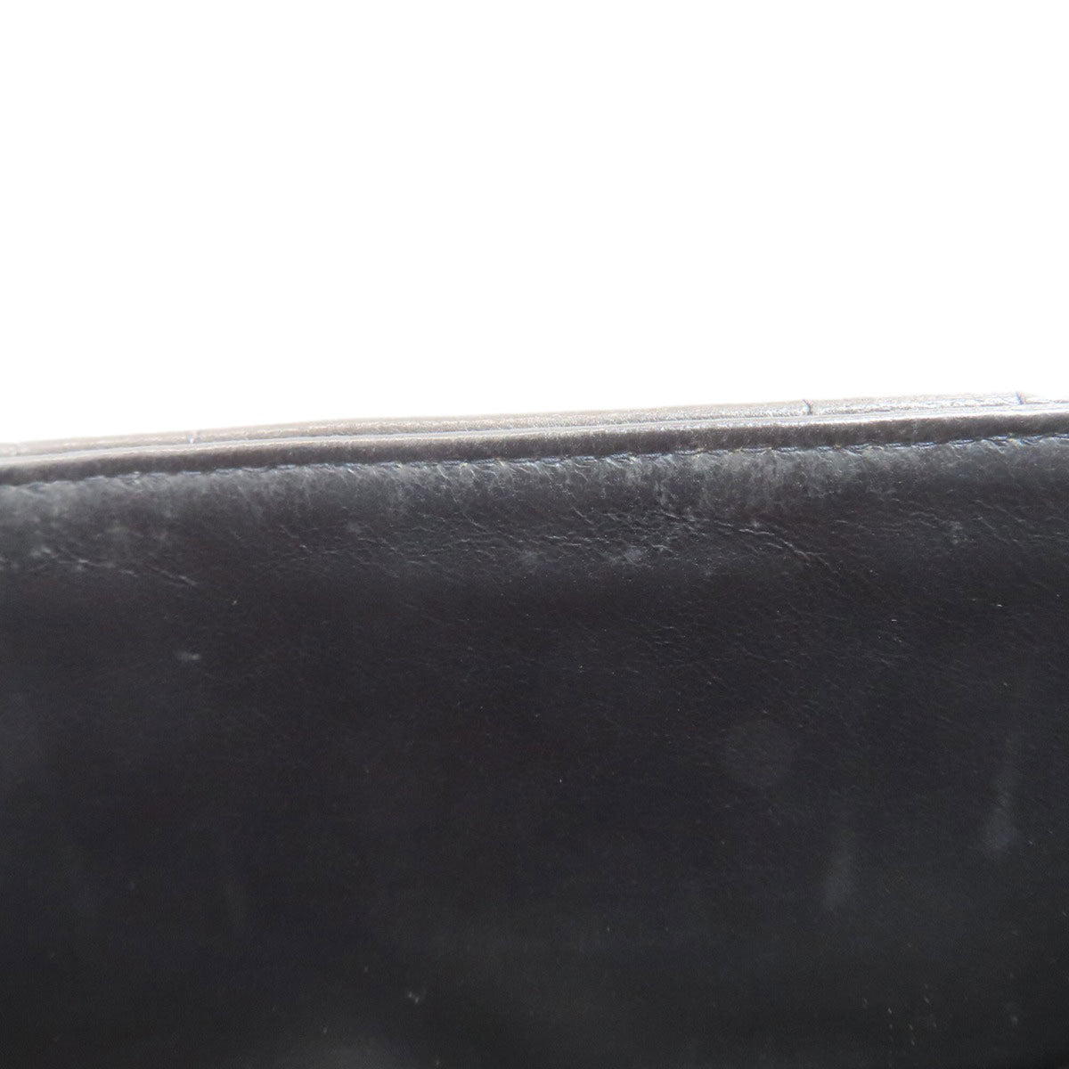 Chanel Black Leather Shoulder Bag (Pre-Owned)