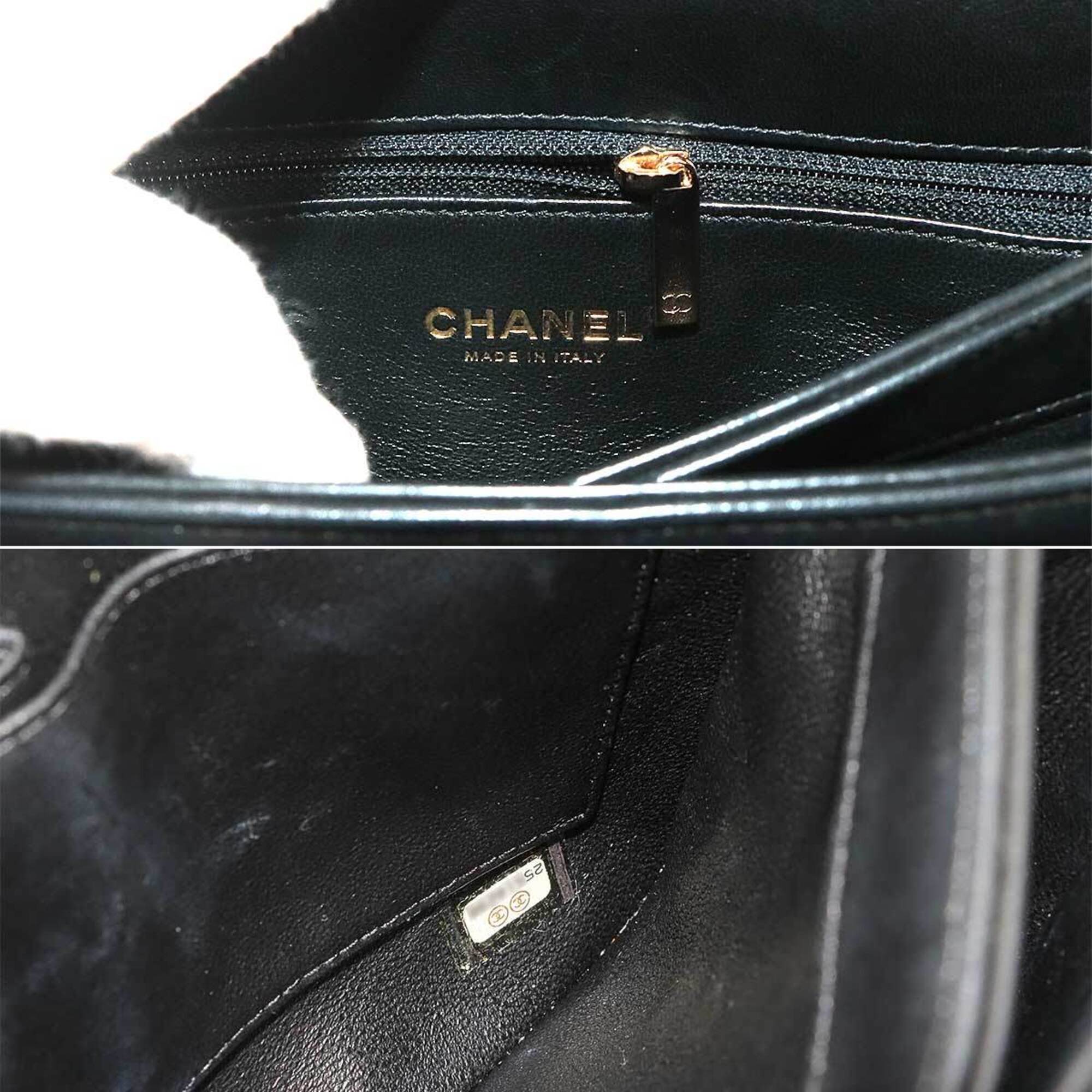 Chanel Chevron (V Stitch) Black Leather Handbag (Pre-Owned)