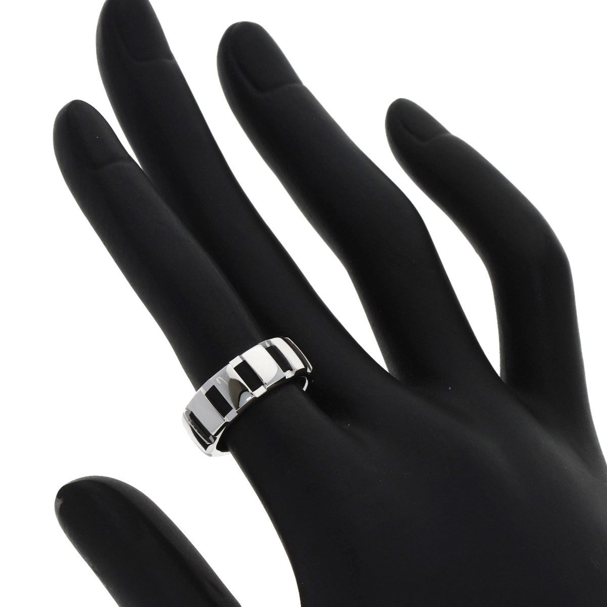 Chaumet White Gold (18K) Band Ring (Pre-Owned)