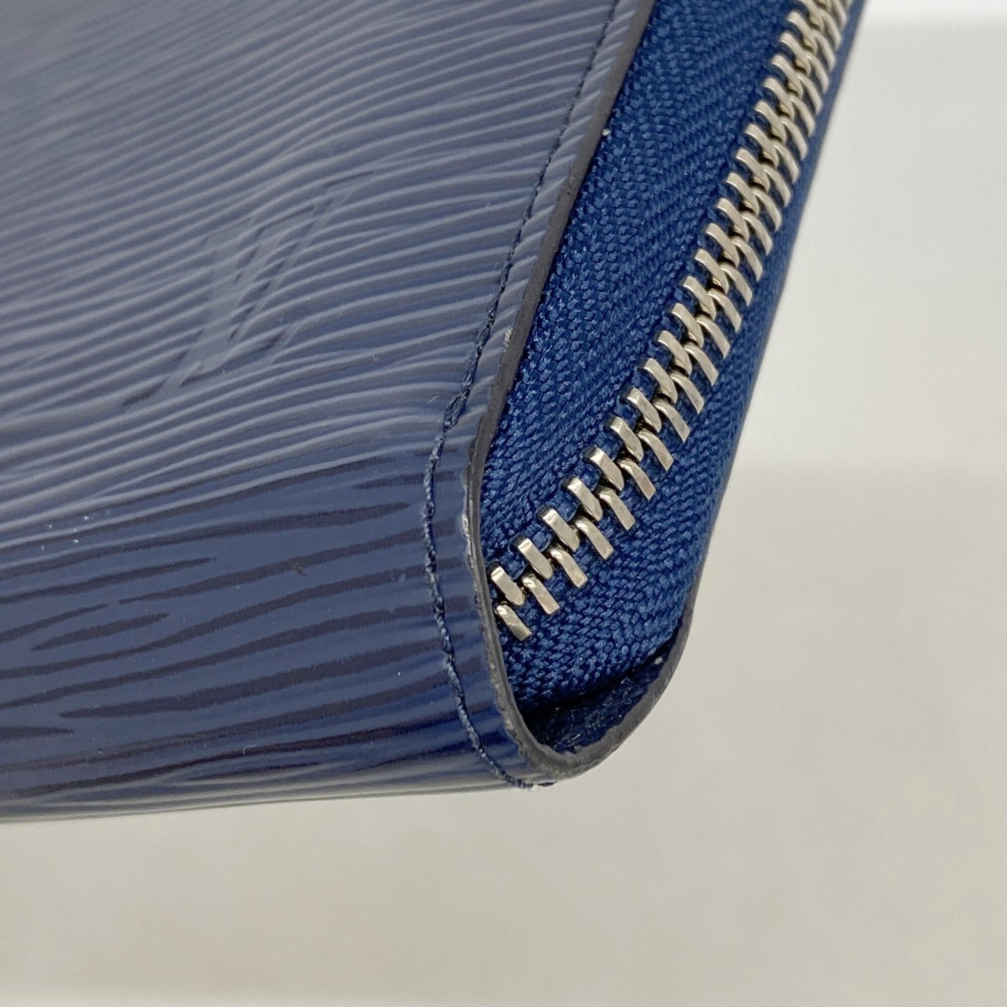 Louis Vuitton Blue Long Wallet (Bi-Fold) (Pre-Owned)