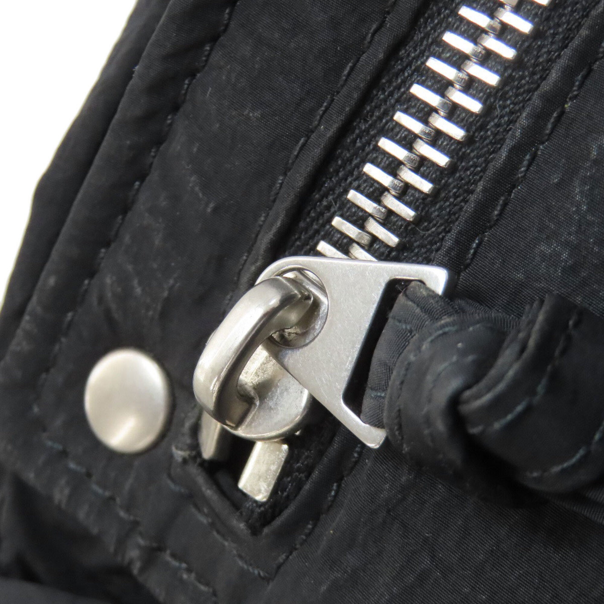 Bottega Veneta Black Nylon Shoulder Bag (Pre-Owned)