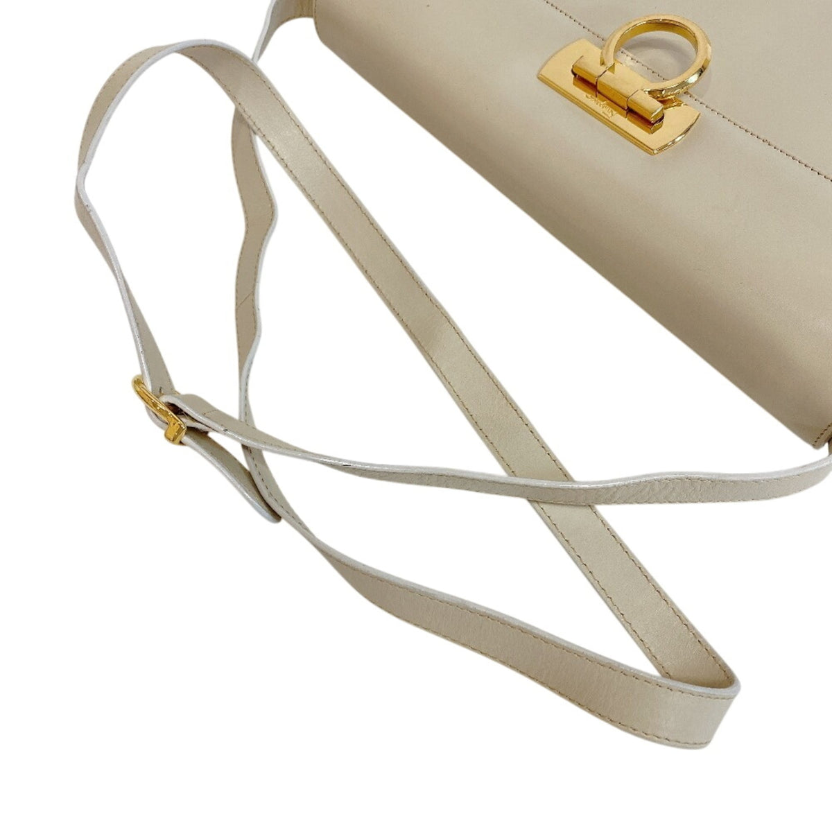Salvatore Ferragamo Ivory White Leather Shoulder Bag (Pre-Owned)
