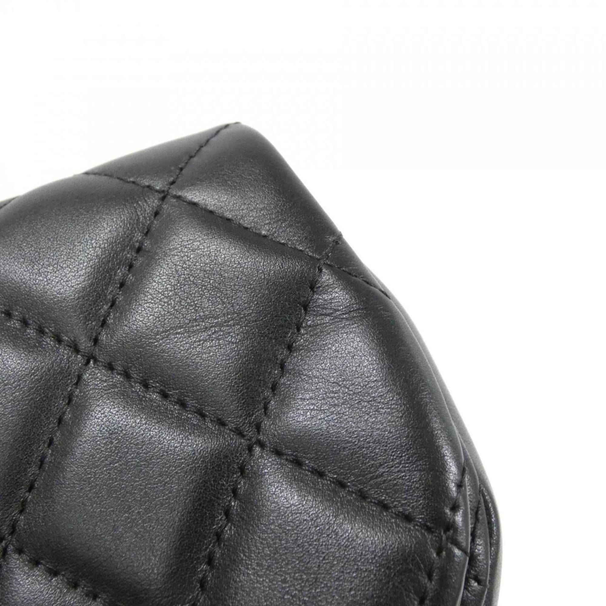 Chanel Black Leather Shoulder Bag (Pre-Owned)