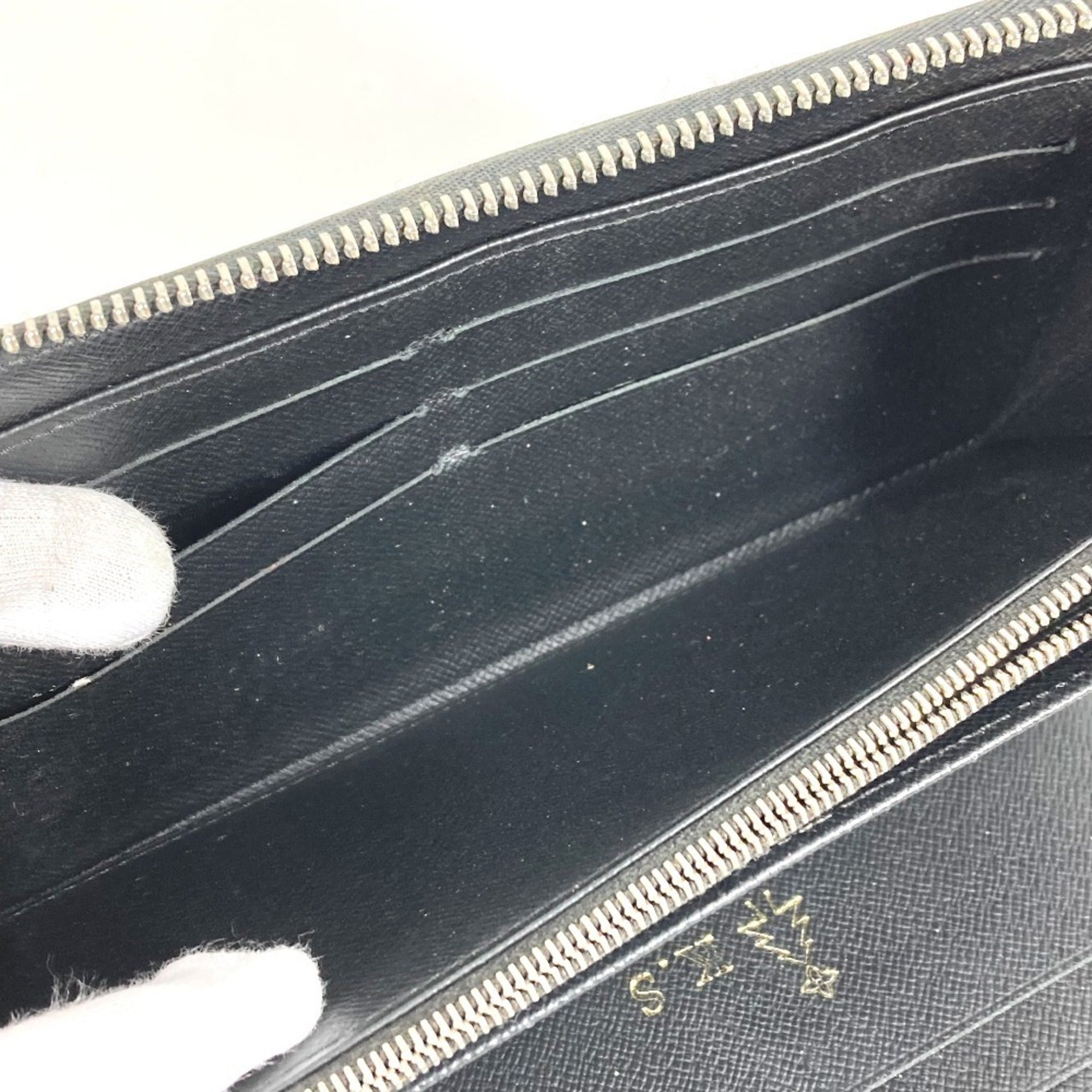 Louis Vuitton Black Multi-Color Damier Graphite Long Wallet (Bi-Fold) (Pre-Owned)