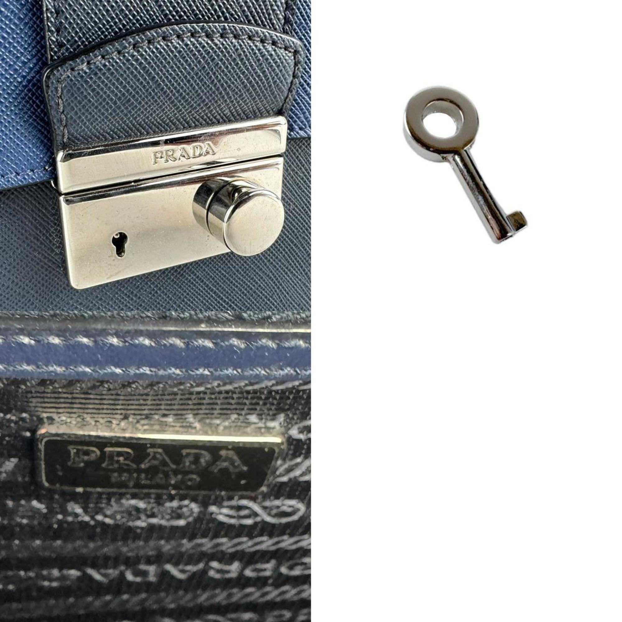 Prada Navy Leather Shoulder Bag (Pre-Owned)