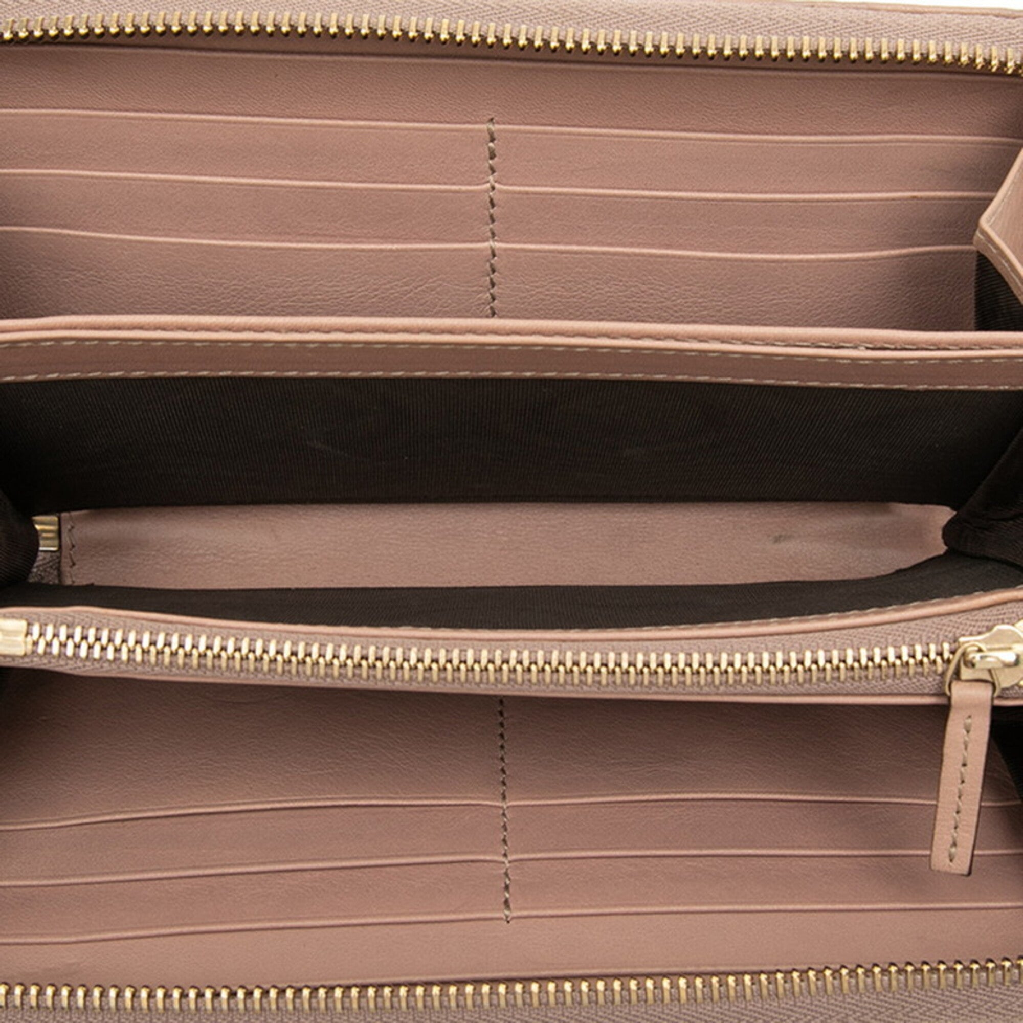 Gucci Beige Leather Long Wallet (Bi-Fold) (Pre-Owned)