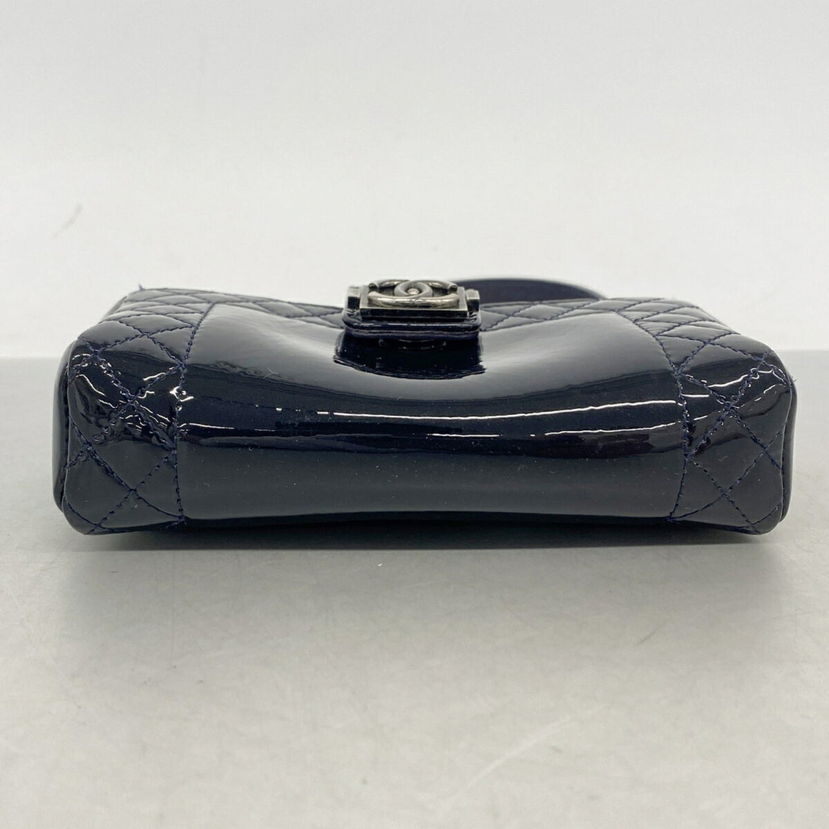 Chanel Navy Patent Leather Shoulder Bag (Pre-Owned)
