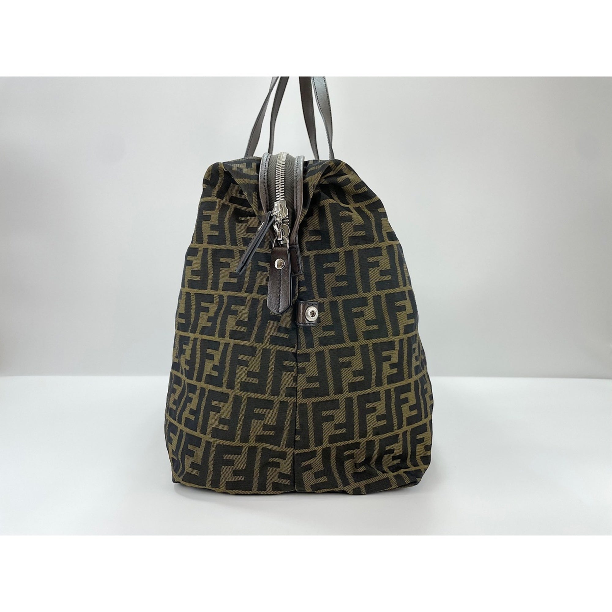 Fendi Brown Canvas Shoulder Bag (Pre-Owned)