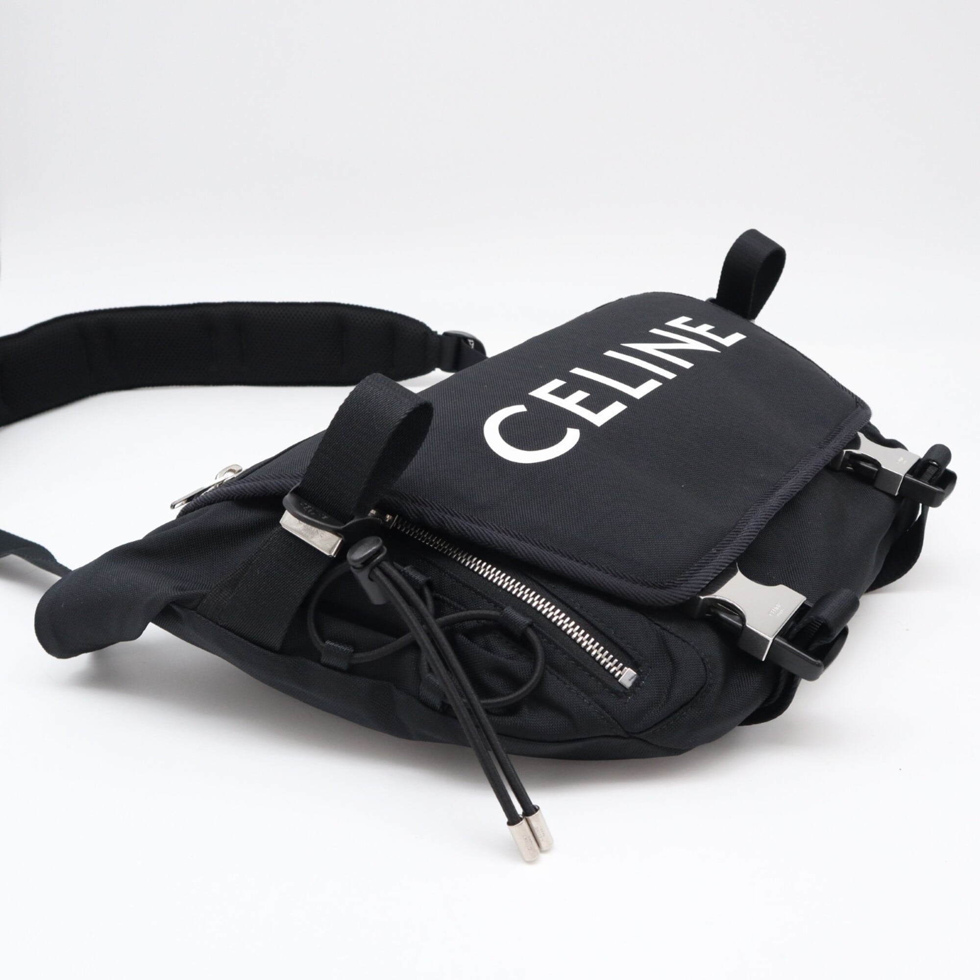 Celine Black Nylon Messenger Bag Shoulder Bag (Pre-Owned)