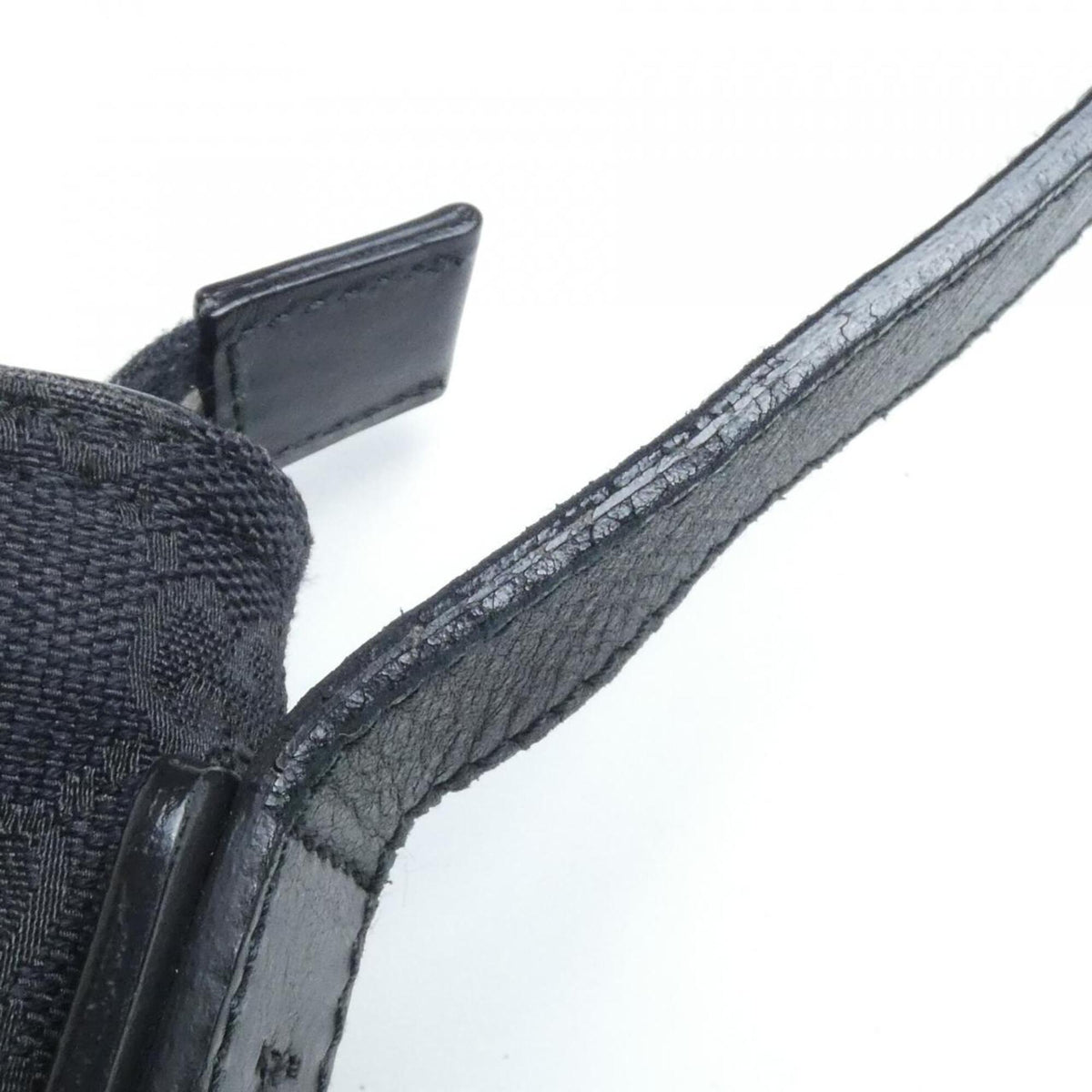 Gucci Black Gg Canvas Shoulder Bag (Pre-Owned)