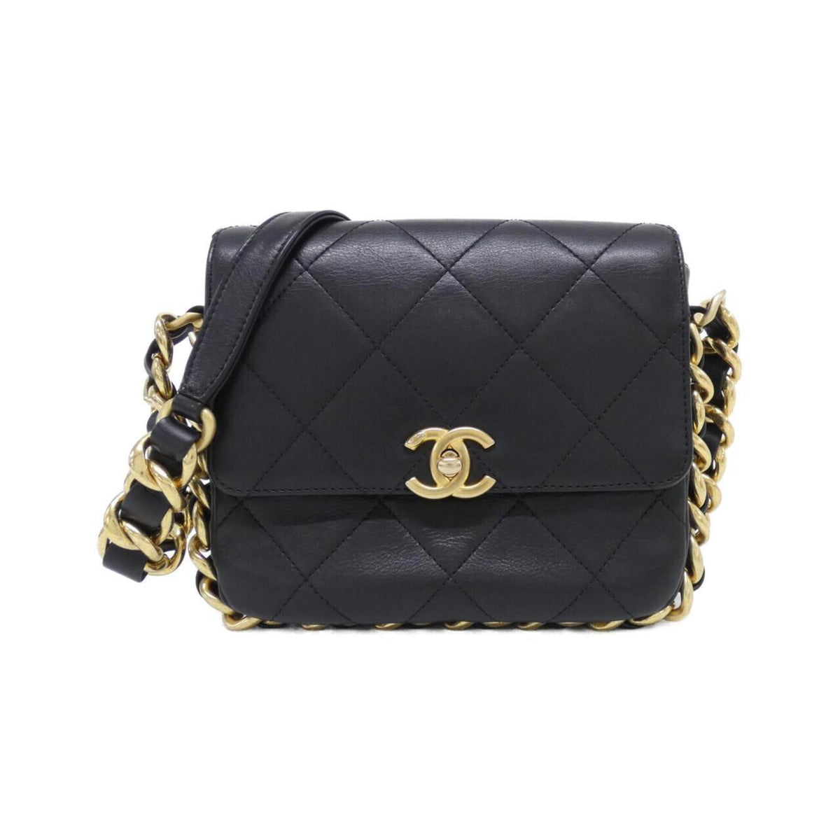 Chanel Black Leather Shoulder Bag (Pre-Owned)