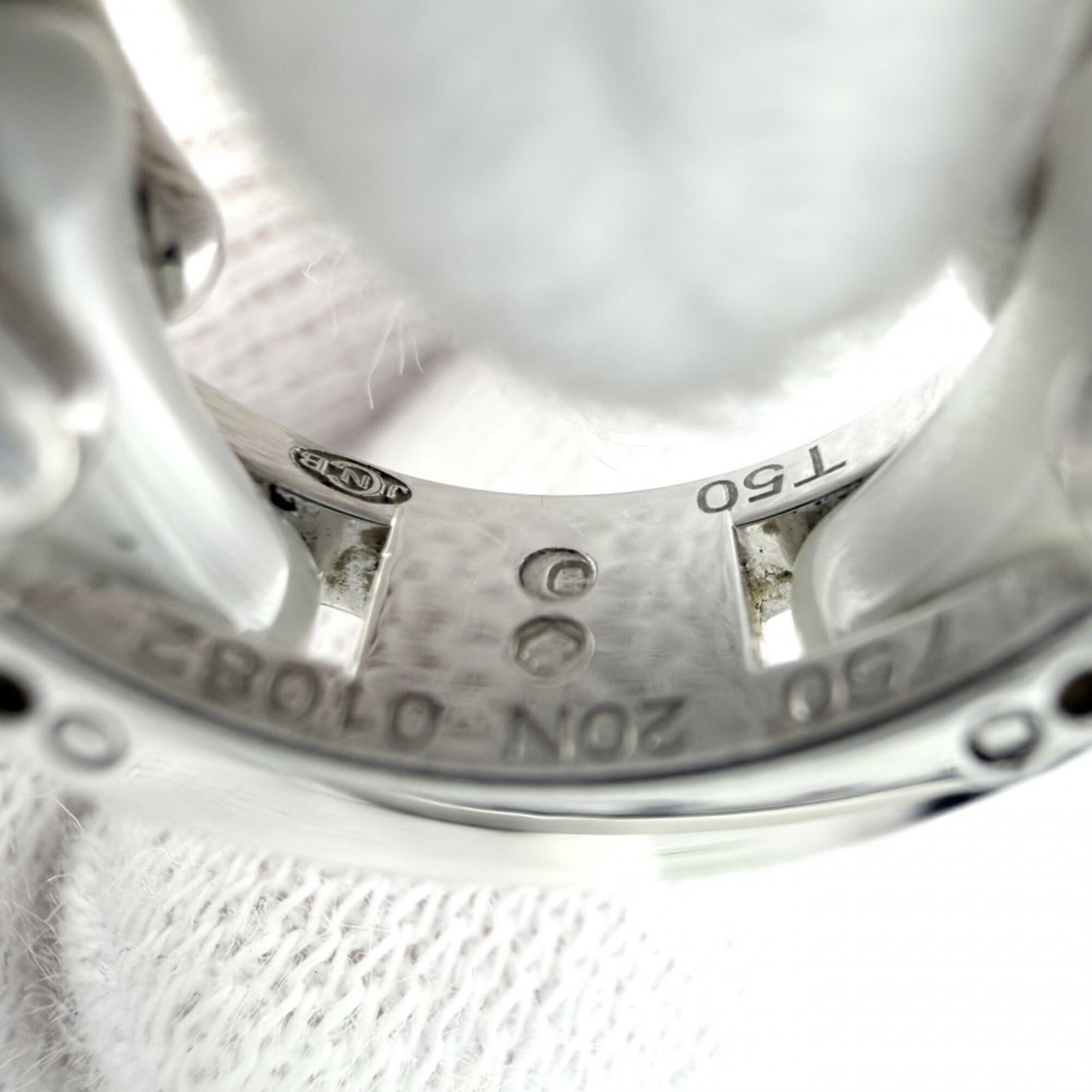 Chanel Silver White White Gold (18K) Ceramic Band Ring (Pre-Owned)