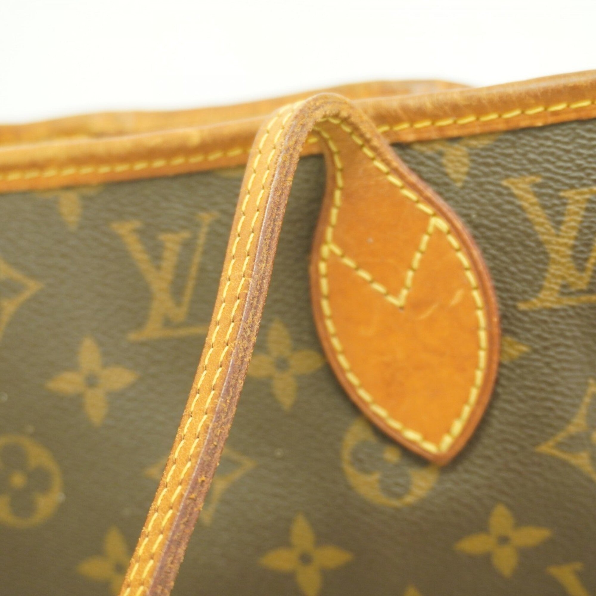 Louis Vuitton Brown Tote Bag (Pre-Owned)