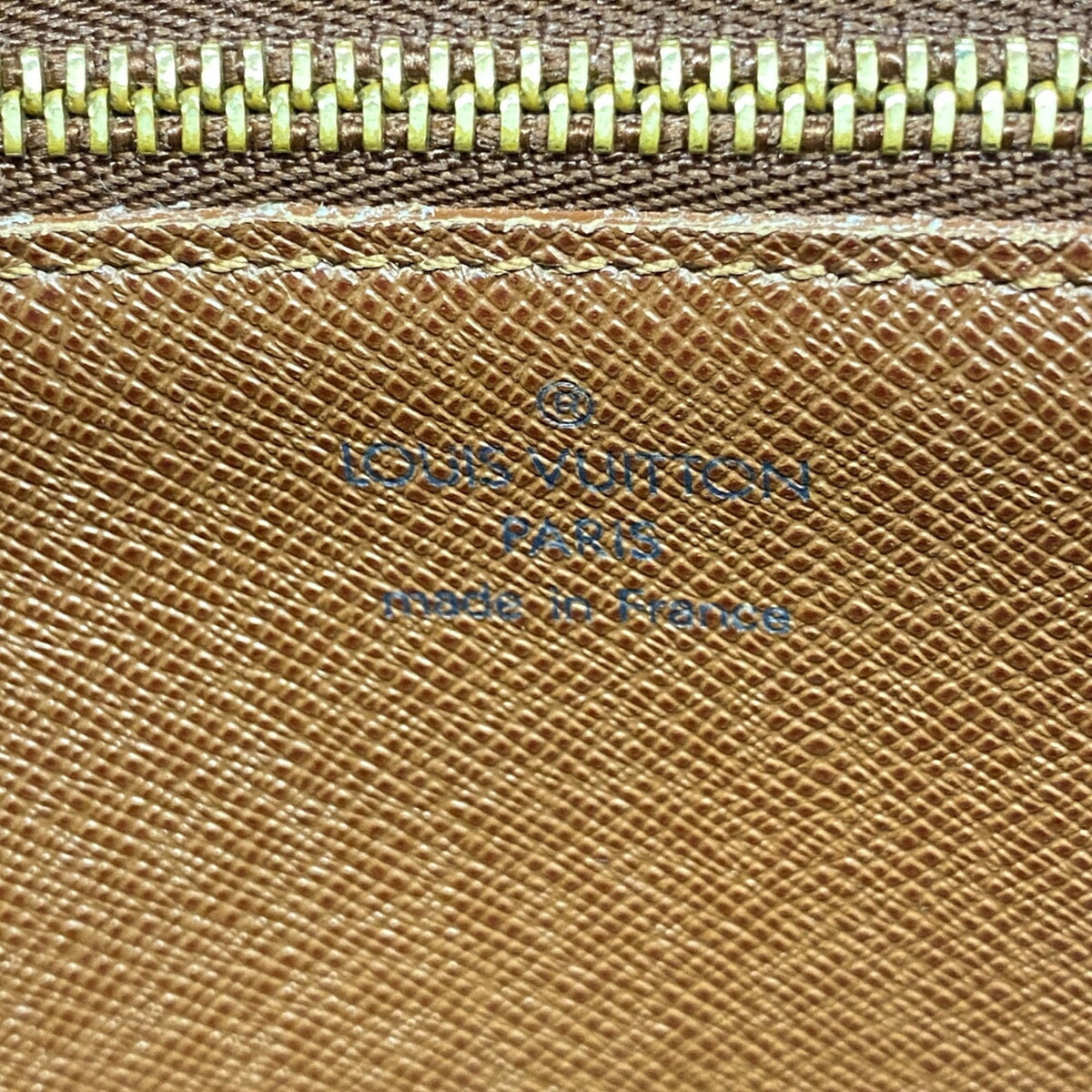 Louis Vuitton Brown Shoulder Bag (Pre-Owned)
